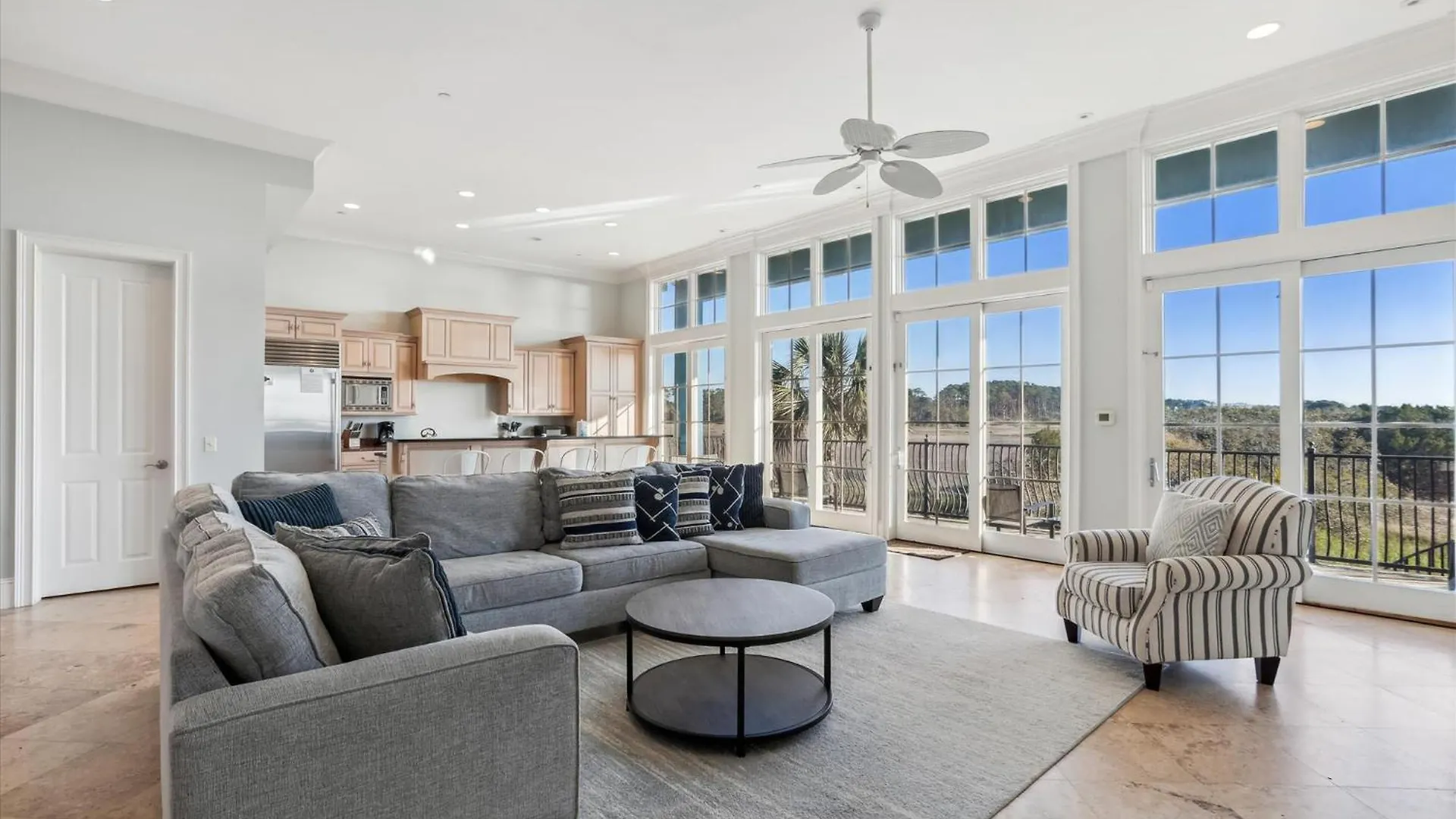 4 Collier Court- Oceanview, Private Pool, Elevator, Pet Friendly, Free Activities Included Holiday home Hilton Head Island