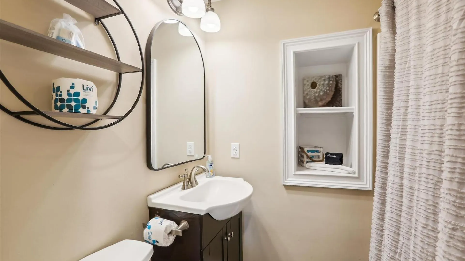 37 Bradley Circle- Private Pool, Short Walk To Beach, Great Location, Free Activities Included * Hilton Head Island
