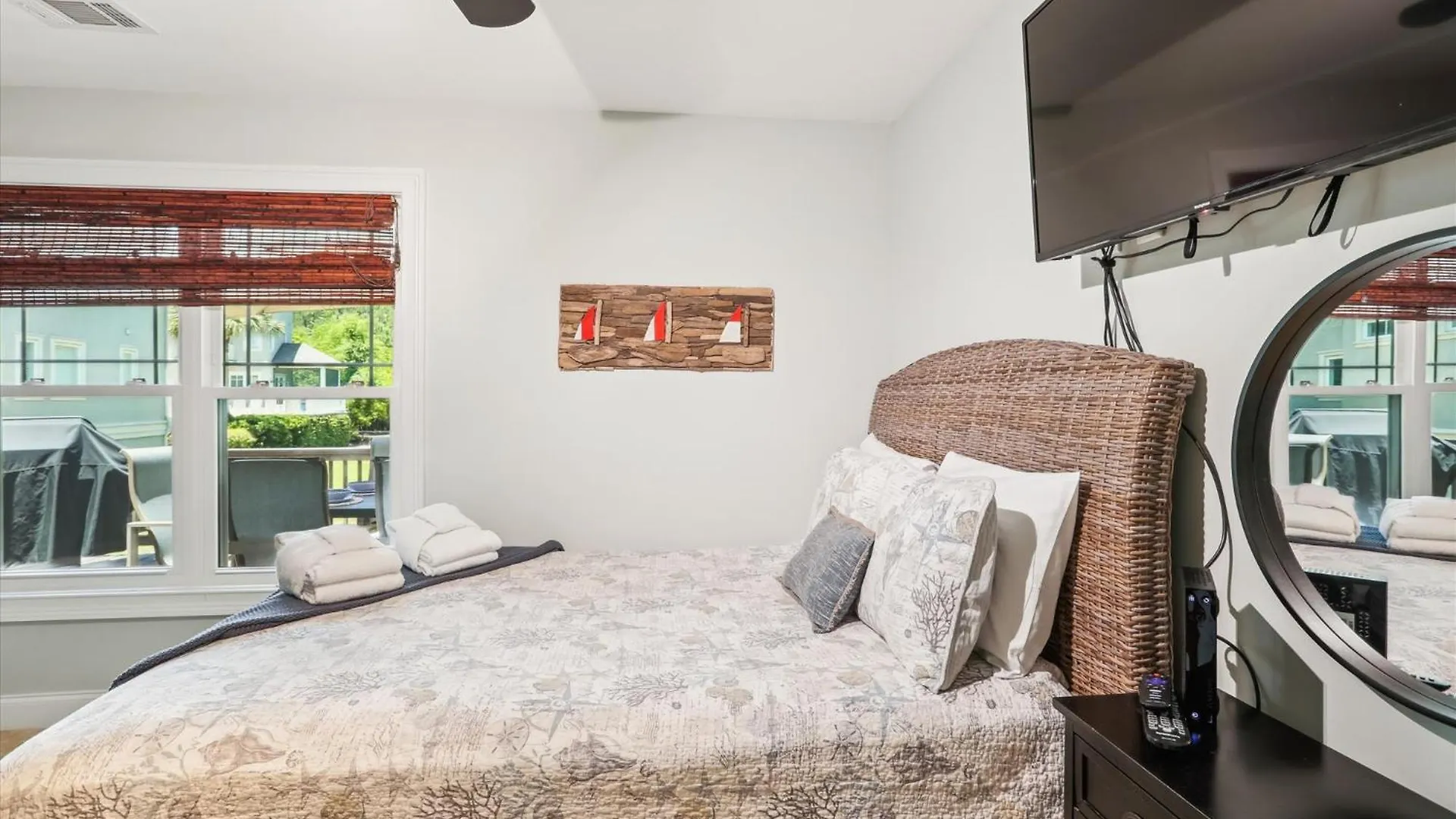 37 Bradley Circle- Private Pool, Short Walk To Beach, Great Location, Free Activities Included Holiday home *