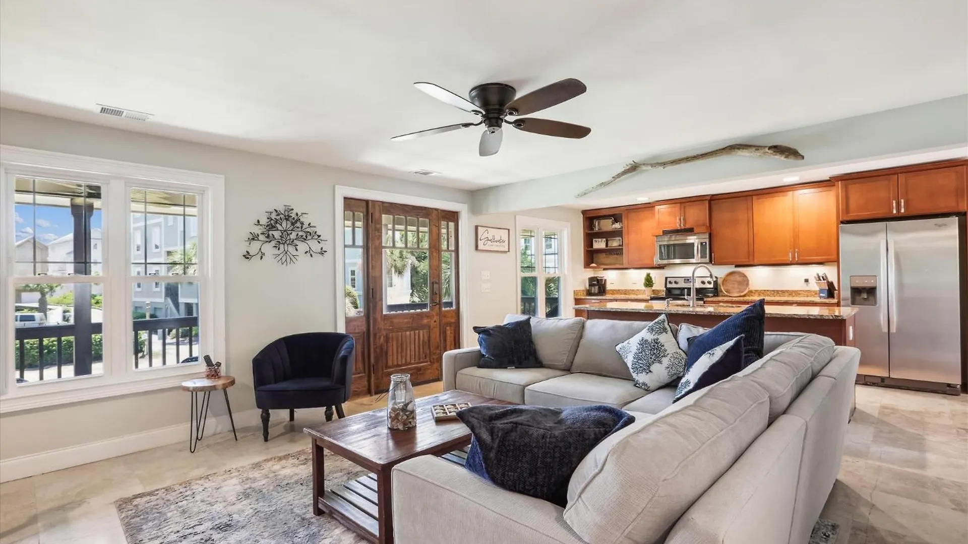 37 Bradley Circle- Private Pool, Short Walk To Beach, Great Location, Free Activities Included
