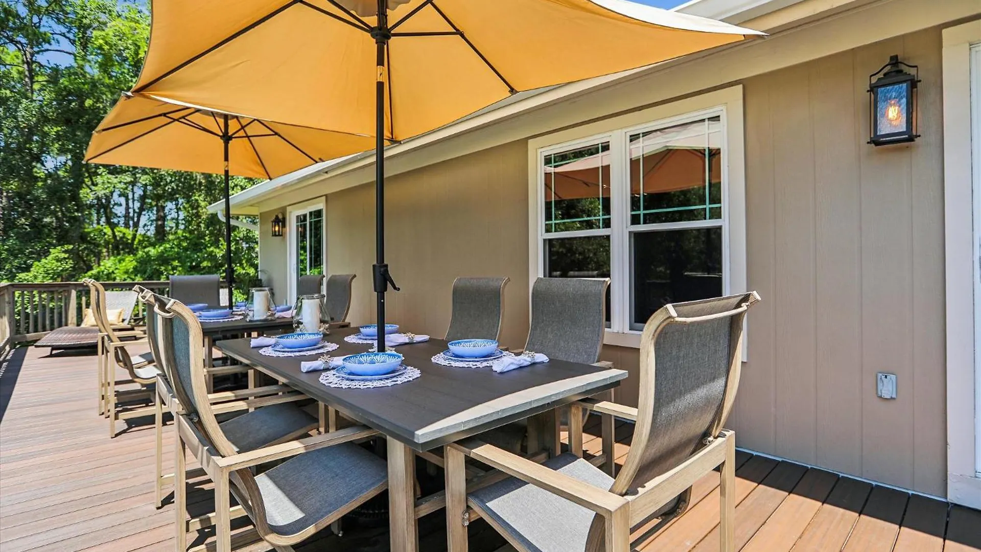 37 Bradley Circle- Private Pool, Short Walk To Beach, Great Location, Free Activities Included *