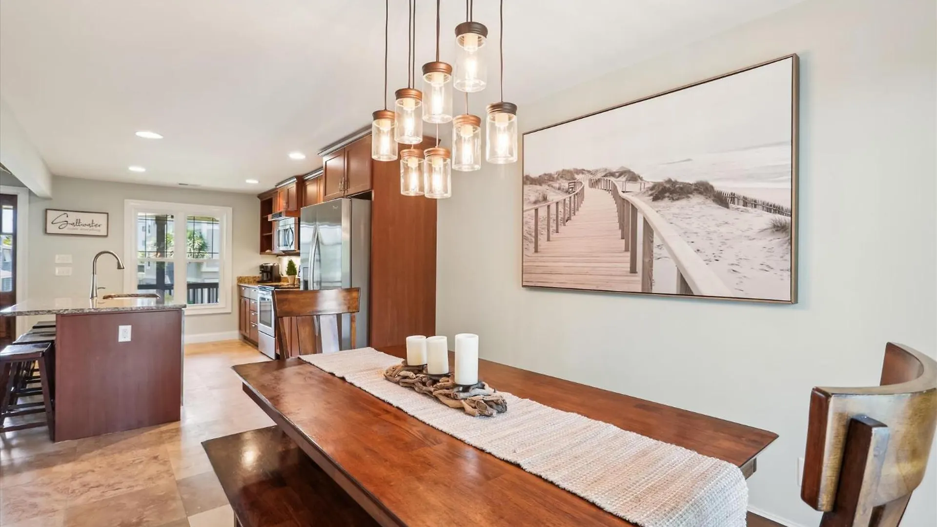 37 Bradley Circle- Private Pool, Short Walk To Beach, Great Location, Free Activities Included