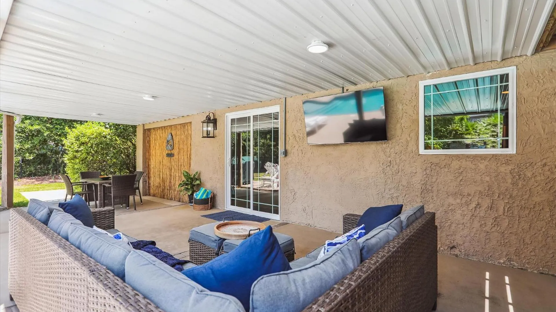 37 Bradley Circle- Private Pool, Short Walk To Beach, Great Location, Free Activities Included Holiday home *