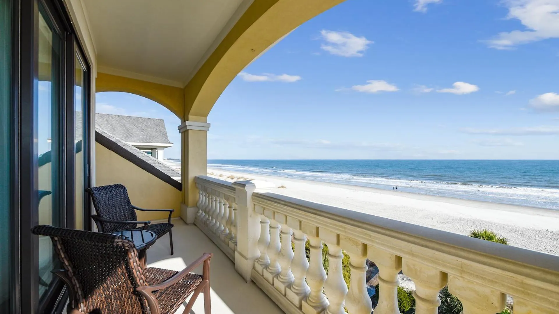 31 Singleton Beach- Oceanfront Luxury Home, Spectacular Views & Private Pool, Free Activities Included Vakantiehuis *