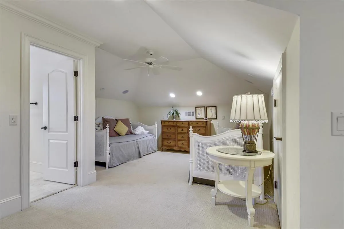 32 Corine Lane- Close To The Beach, Seasonal Shuttle, Free Activities Included Holiday home *