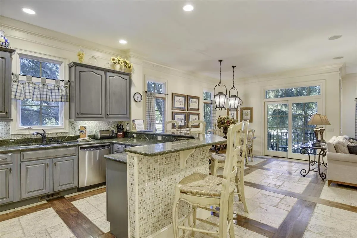 Holiday home 32 Corine Lane- Close To The Beach, Seasonal Shuttle, Free Activities Included *