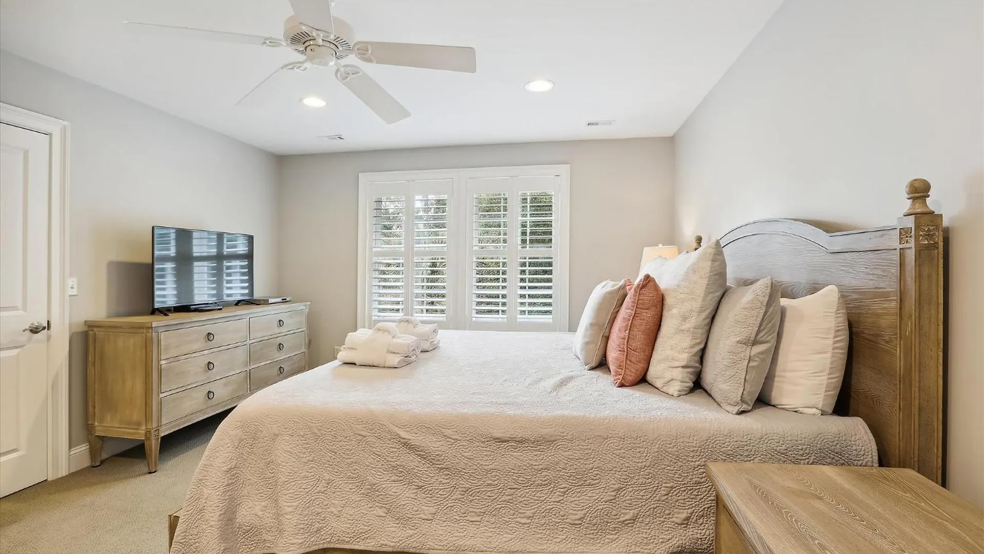 3 Surfwatch Way- Private Pool & Hot Tub, Short Walk To Beach, Free Activities Included *