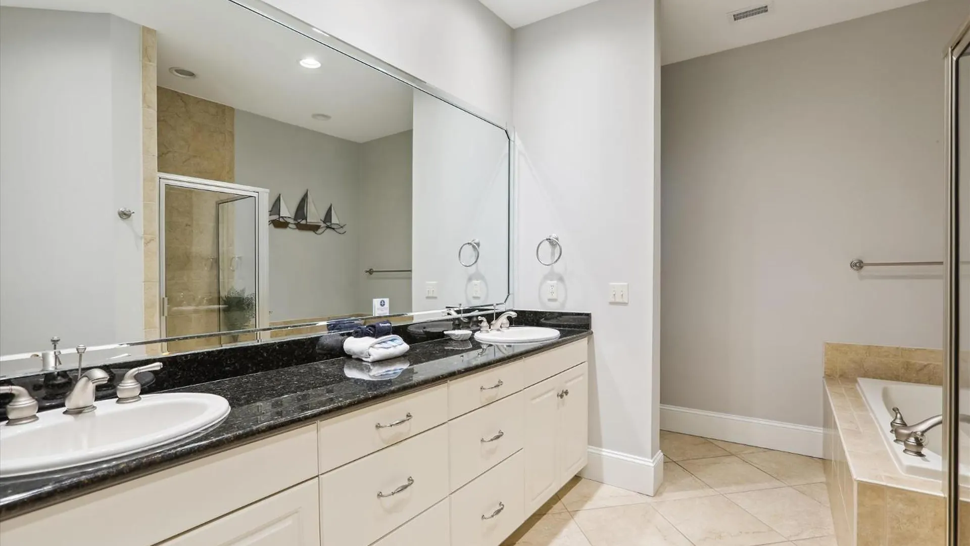 3 Surfwatch Way- Private Pool & Hot Tub, Short Walk To Beach, Free Activities Included Hilton Head Island