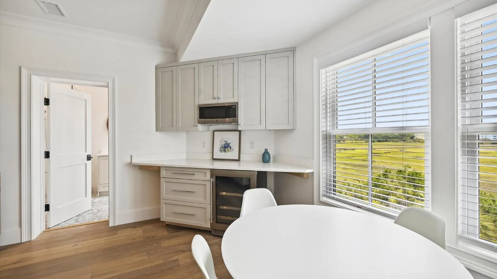 3 Singleton - Oceanfront Estate, Private Pool, Elevator, Free Activities Included *
