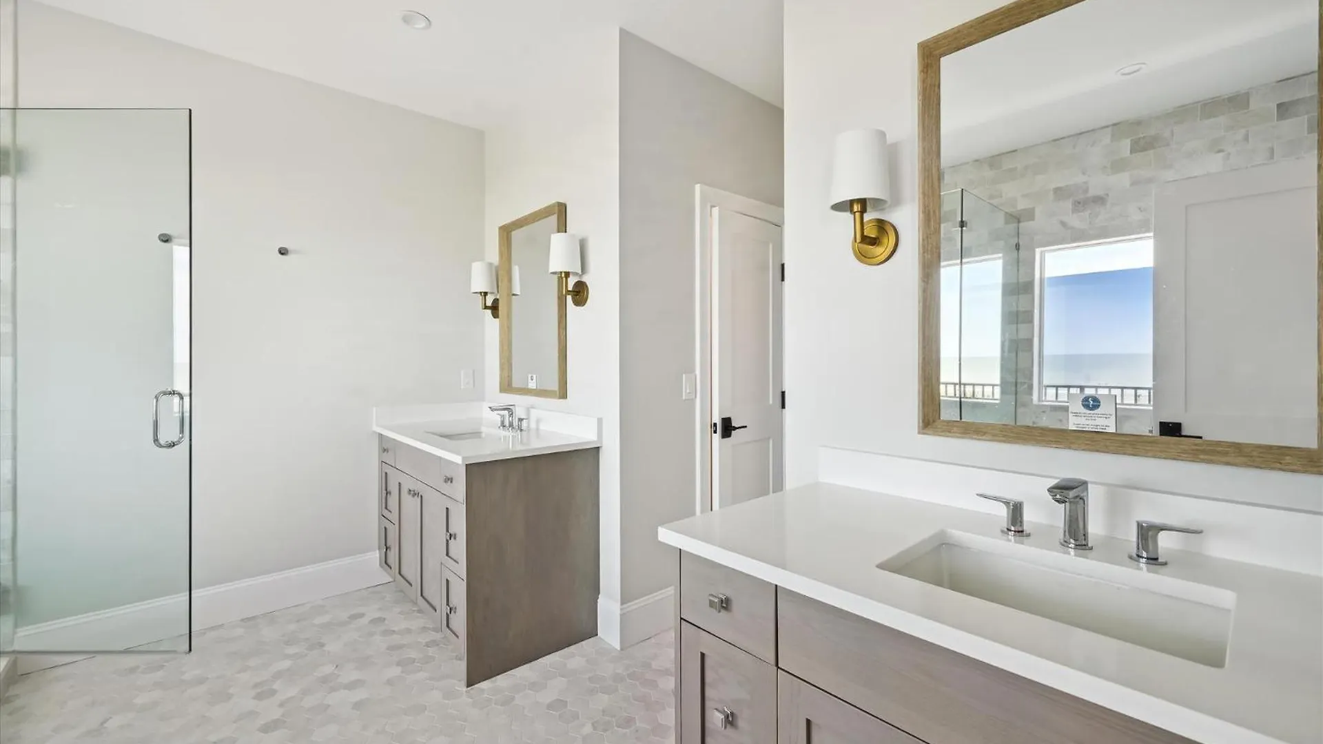 3 Singleton - Oceanfront Estate, Private Pool, Elevator, Free Activities Included