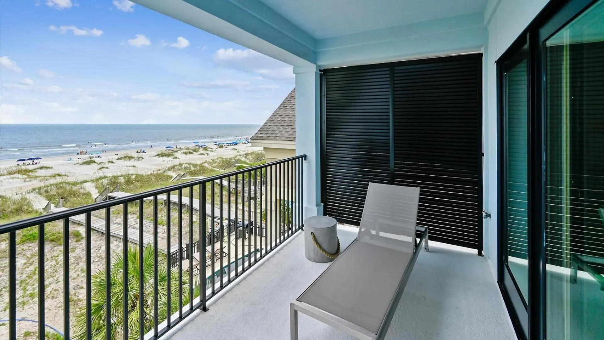 3 Singleton - Oceanfront Estate, Private Pool, Elevator, Free Activities Included Holiday home *