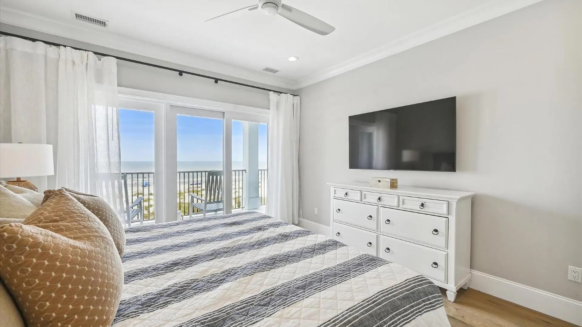 Holiday home 3 Singleton - Oceanfront Estate, Private Pool, Elevator, Free Activities Included