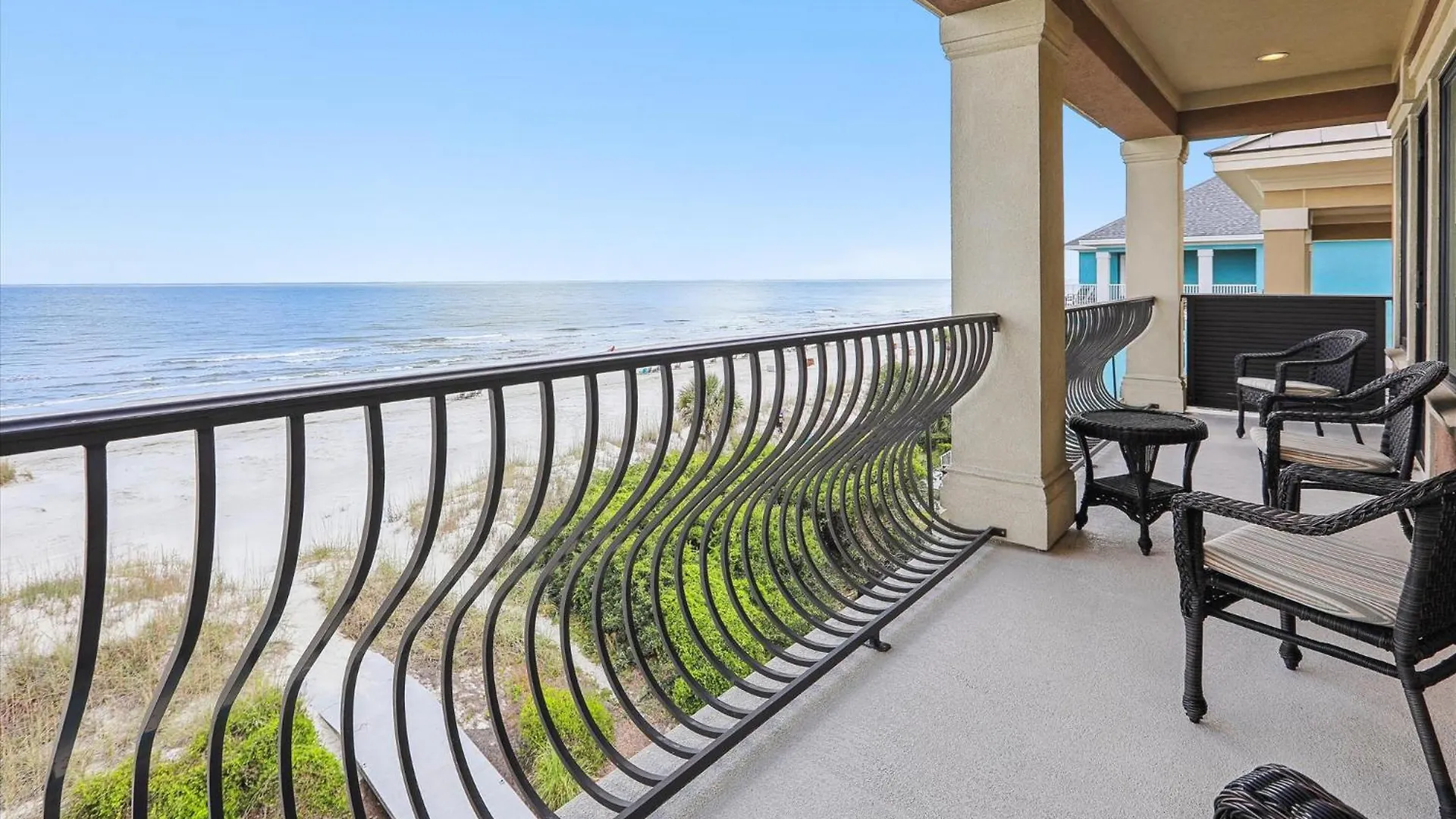 21 Singleton Beach- Oceanfront, Pool, Private Access! Free Activities Included Holiday home Hilton Head Island