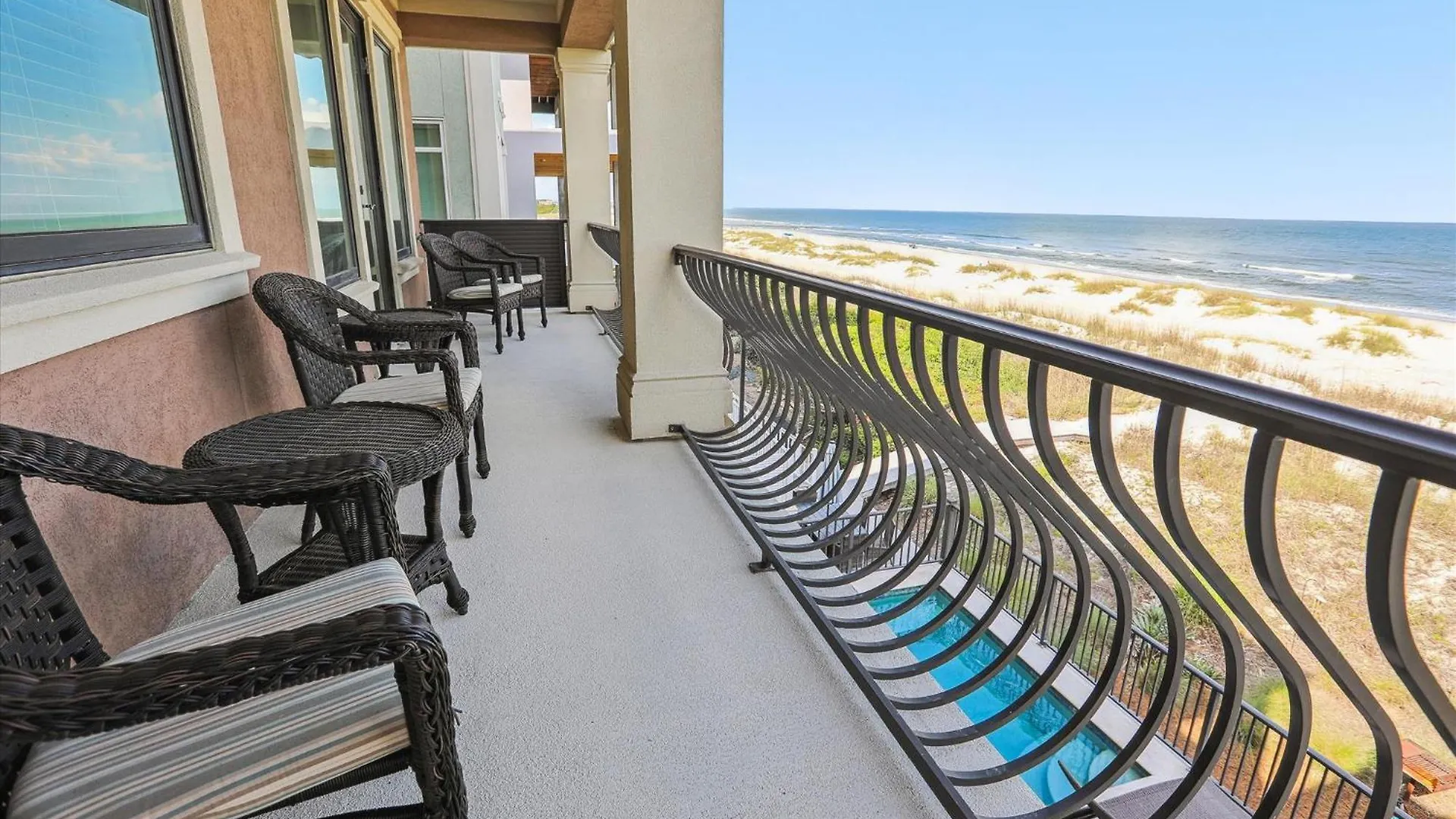 Holiday home 21 Singleton Beach- Oceanfront, Pool, Private Access! Free Activities Included Hilton Head Island