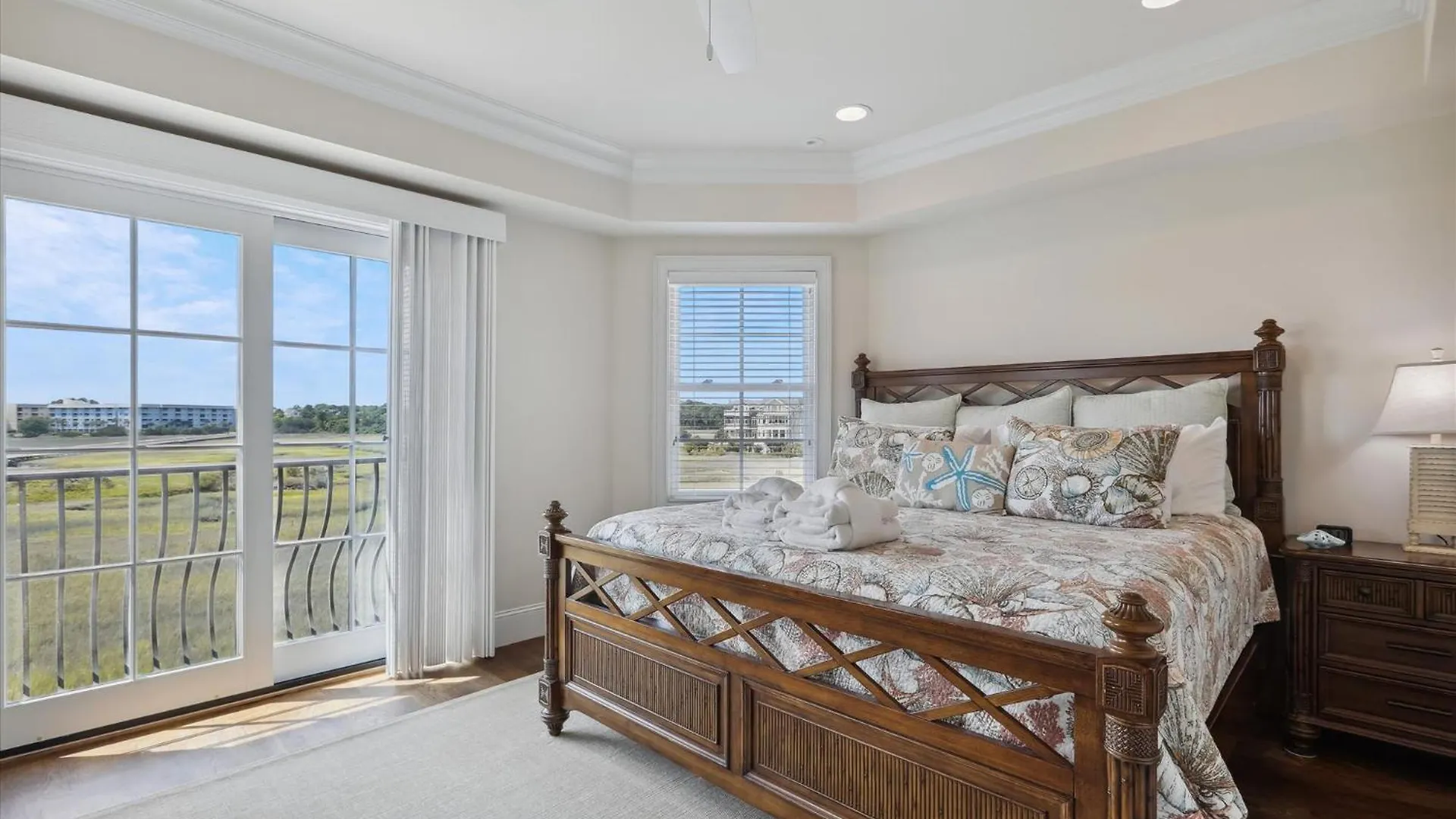 21 Singleton Beach- Oceanfront, Pool, Private Access! Free Activities Included Holiday home