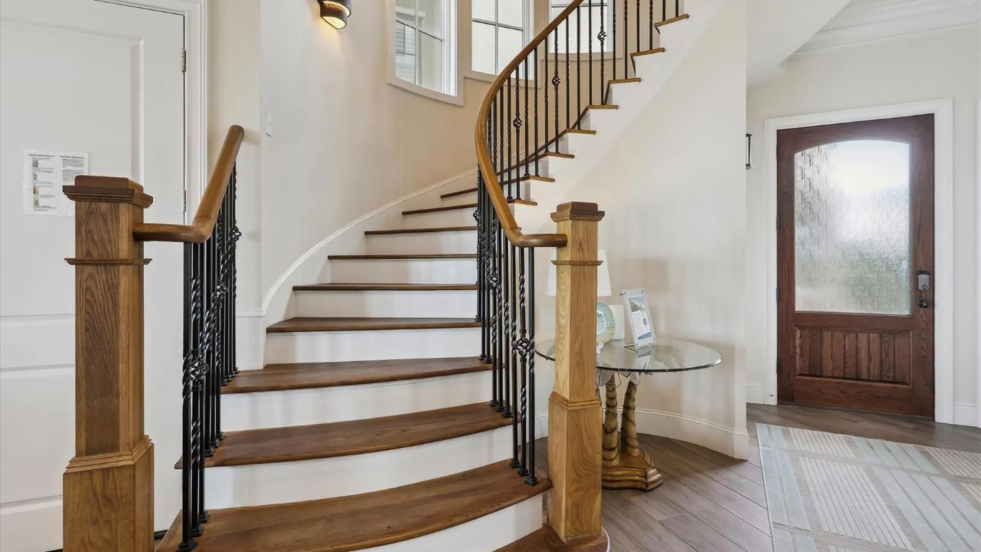 21 Singleton Beach- Oceanfront, Pool, Private Access! Free Activities Included *