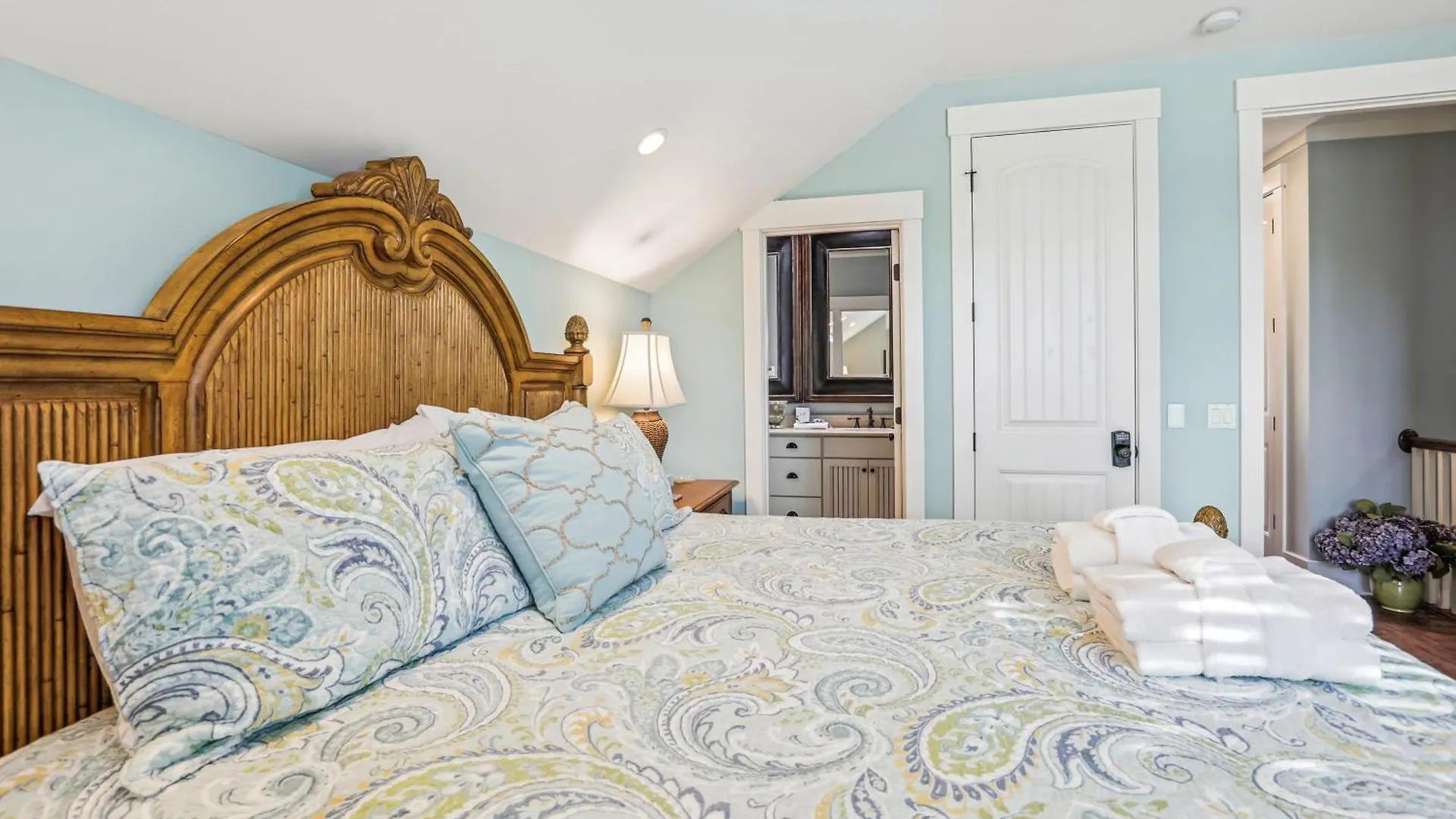 27 Corine Lane- Near Ocean With Pool, Seasonal Shuttle! Free Activities Included *