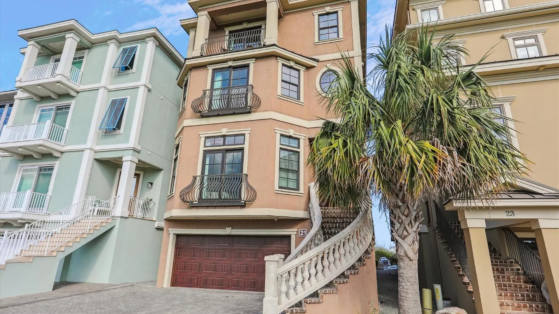 Holiday home 21 Singleton Beach- Oceanfront, Pool, Private Access! Free Activities Included *