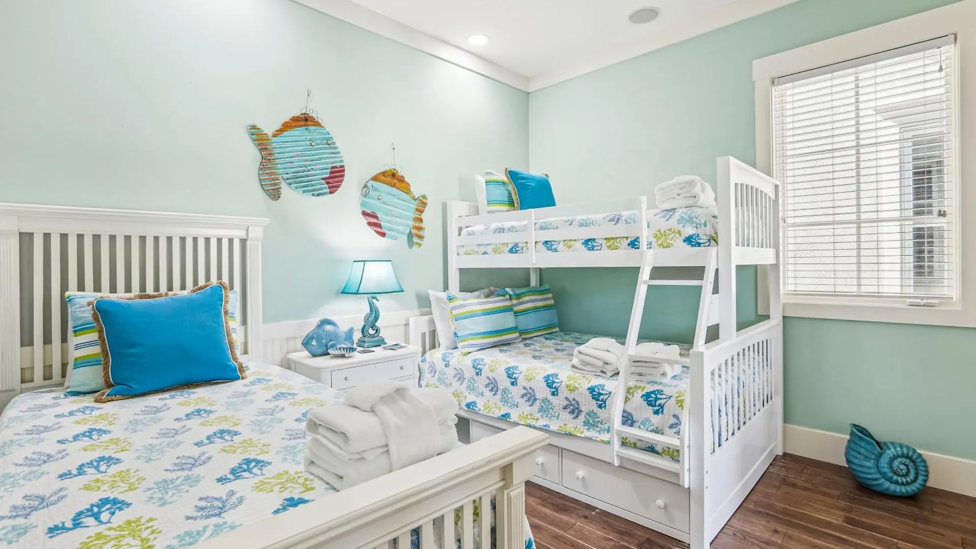 Holiday home 27 Corine Lane- Near Ocean With Pool, Seasonal Shuttle! Free Activities Included *