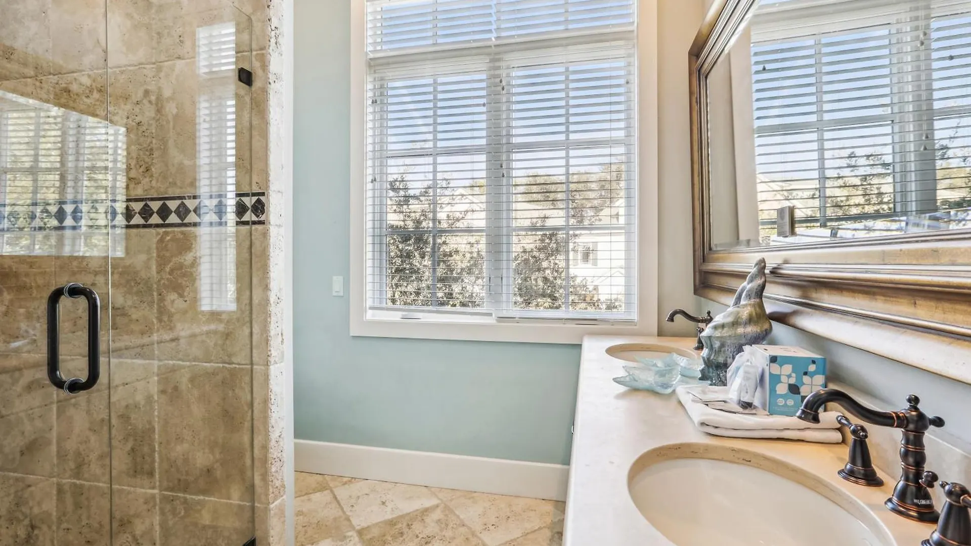 Holiday home 27 Corine Lane- Near Ocean With Pool, Seasonal Shuttle! Free Activities Included *