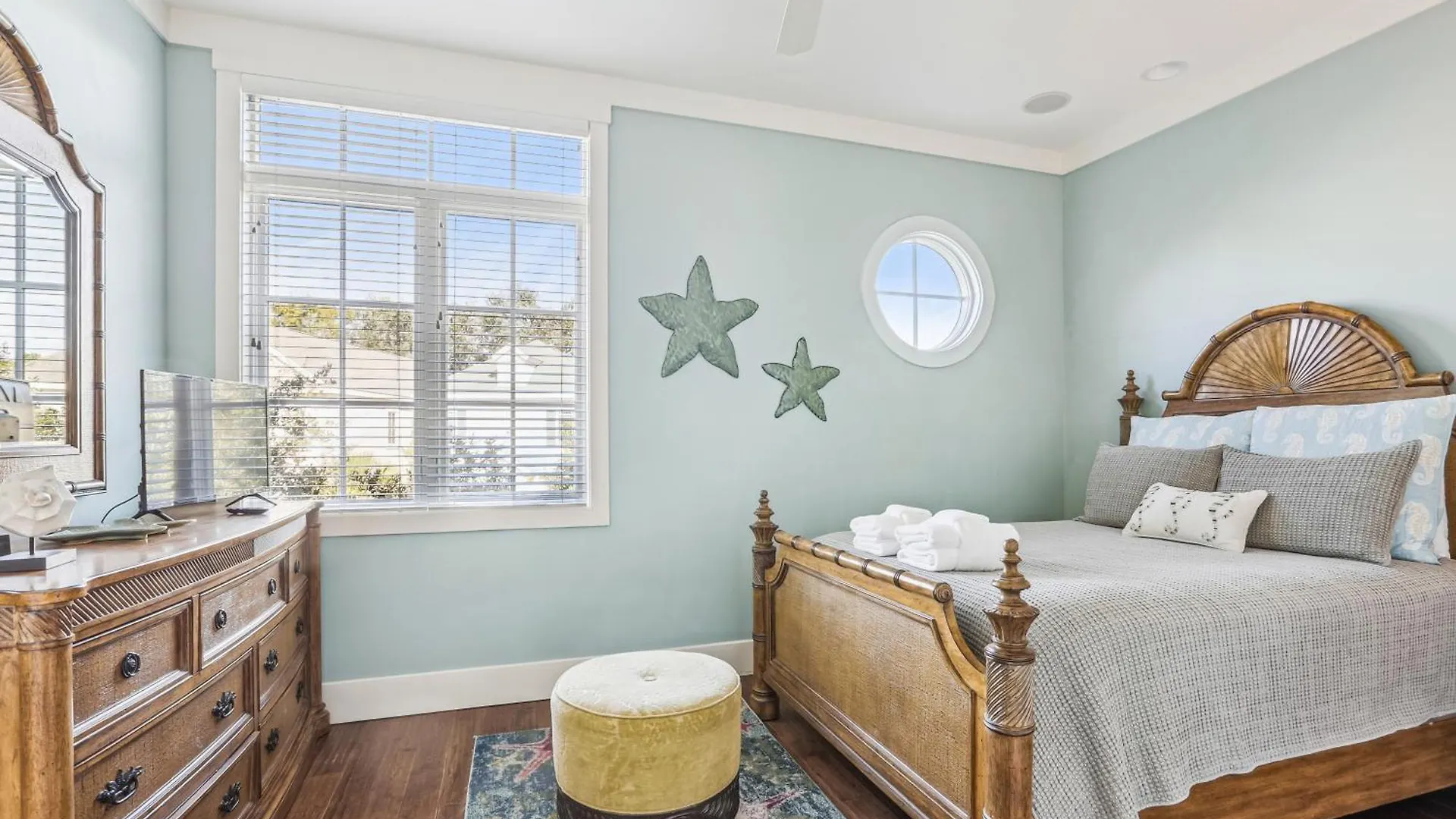 Holiday home 27 Corine Lane- Near Ocean With Pool, Seasonal Shuttle! Free Activities Included Hilton Head Island