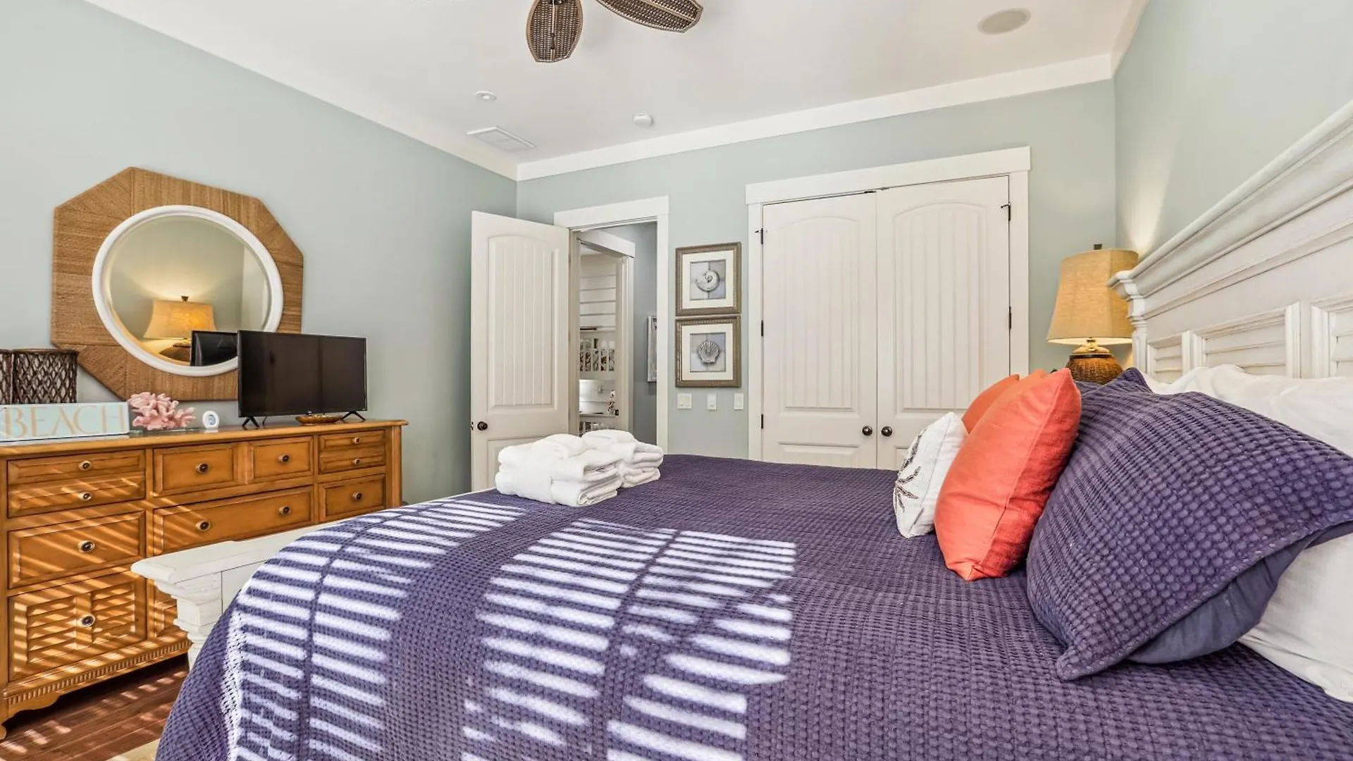 Holiday home 27 Corine Lane- Near Ocean With Pool, Seasonal Shuttle! Free Activities Included