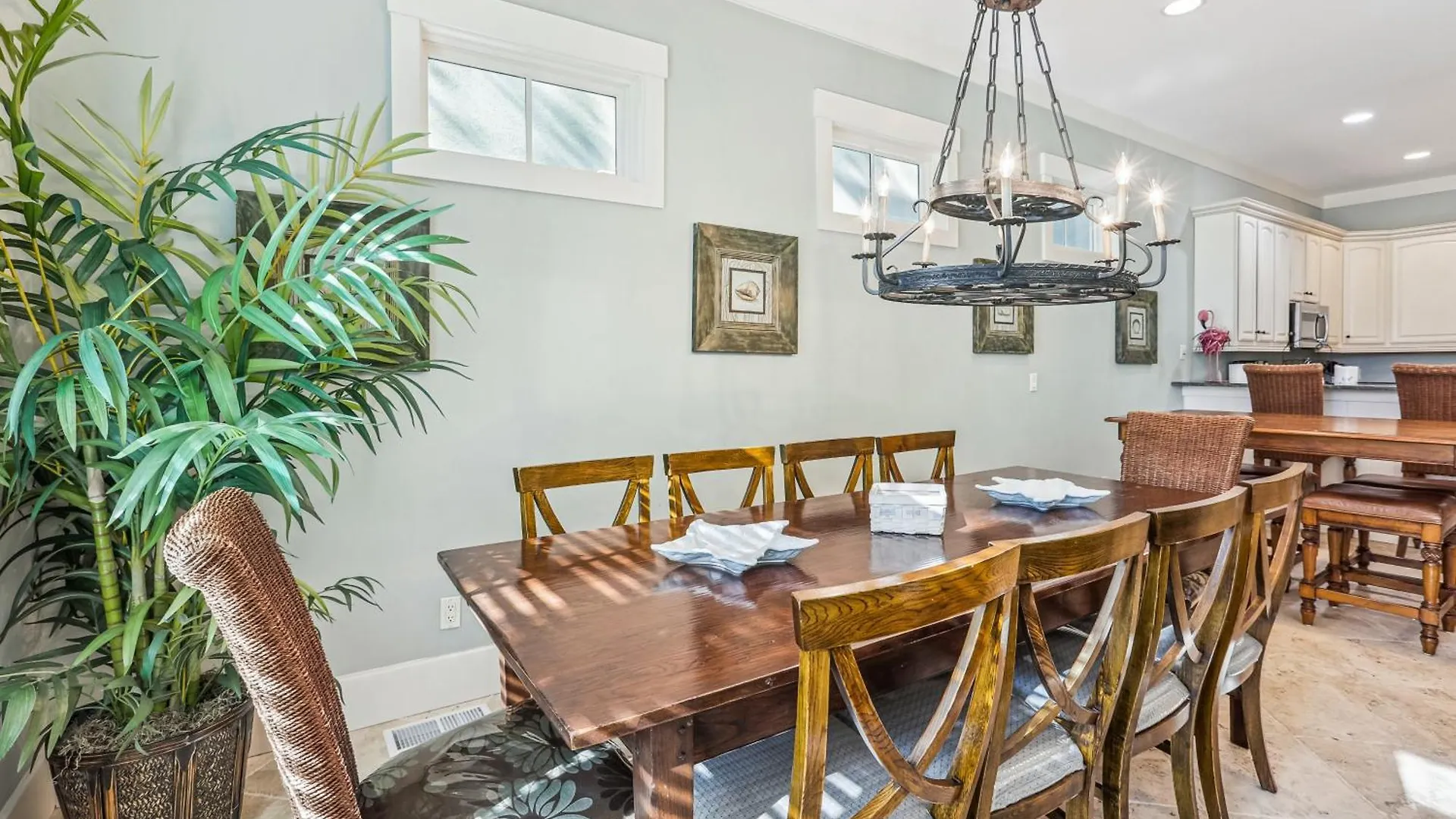 27 Corine Lane- Near Ocean With Pool, Seasonal Shuttle! Free Activities Included Holiday home