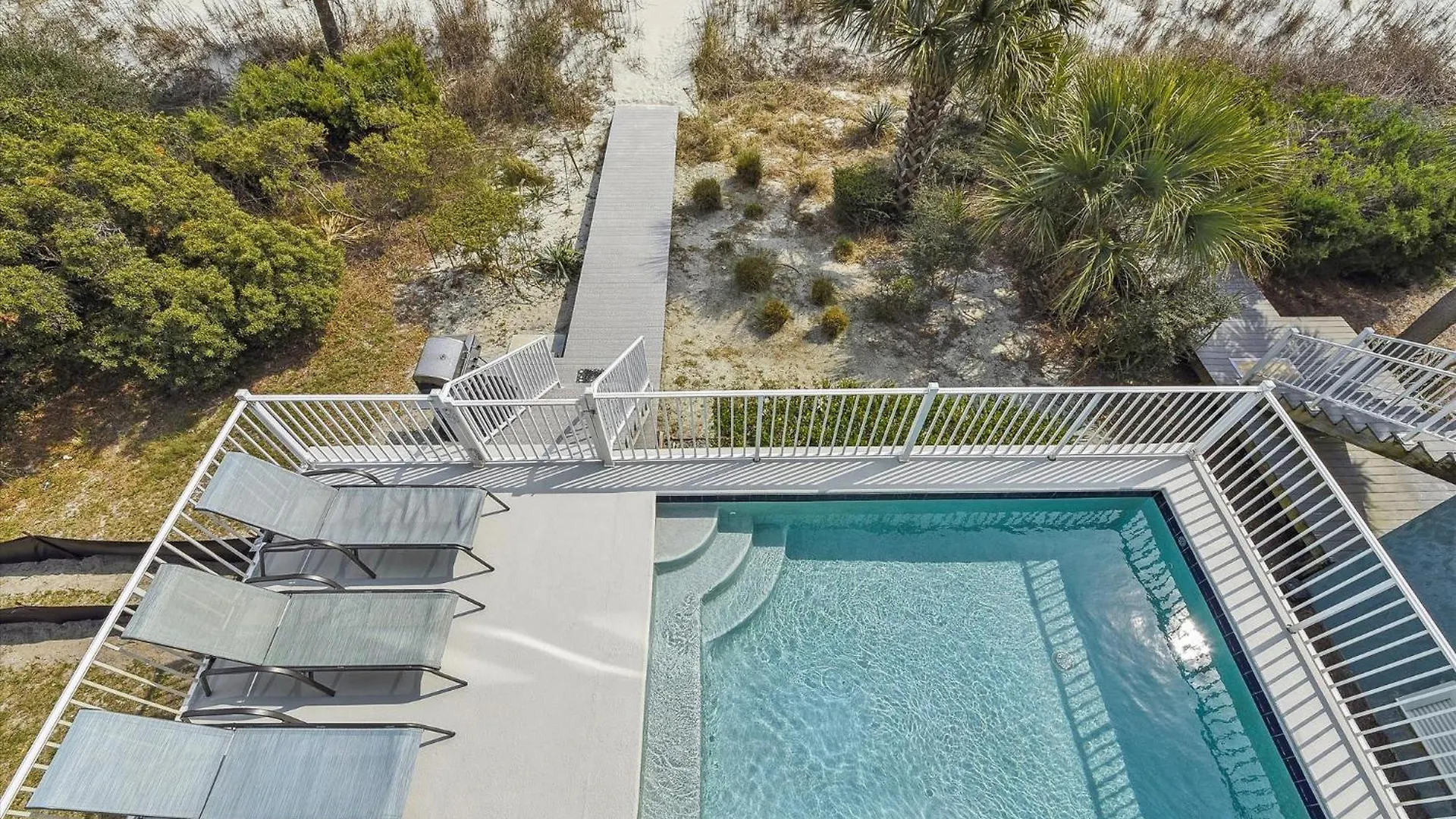 Holiday home 27 Singleton Beach- Oceanfront, Private Pool, Pool Table, Free Activities Included *