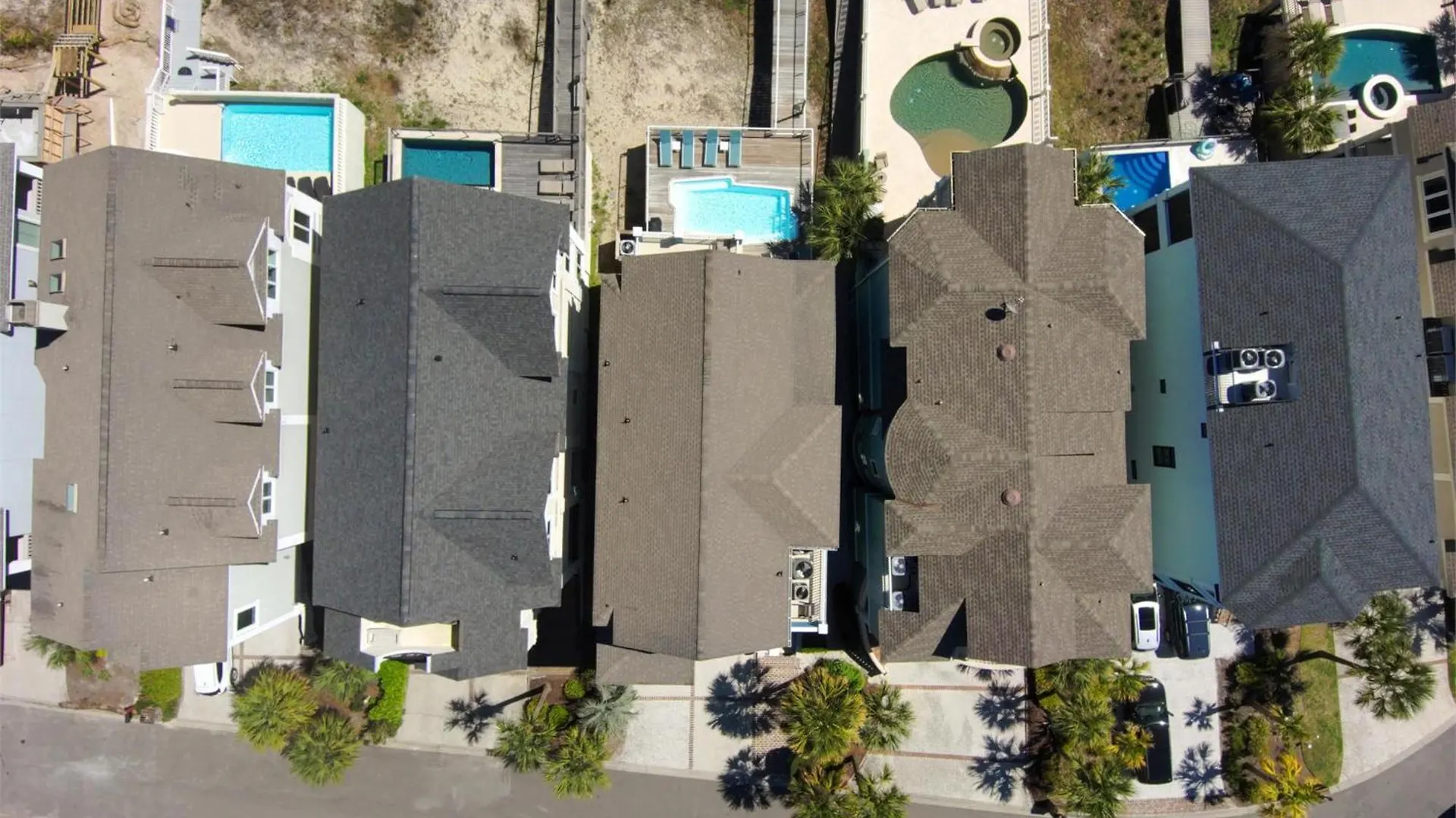 2 Collier Beach- Oceanfront, Dog Friendly , Private Pool, Free Activities Holiday home