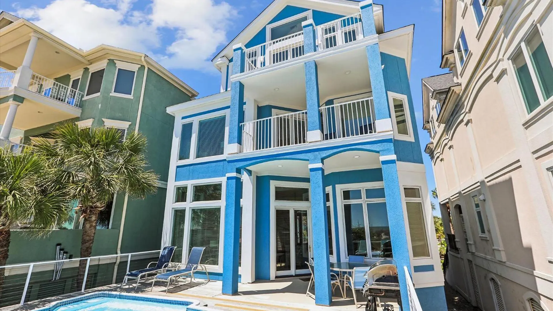 2 Collier Beach- Oceanfront, Dog Friendly , Private Pool, Free Activities