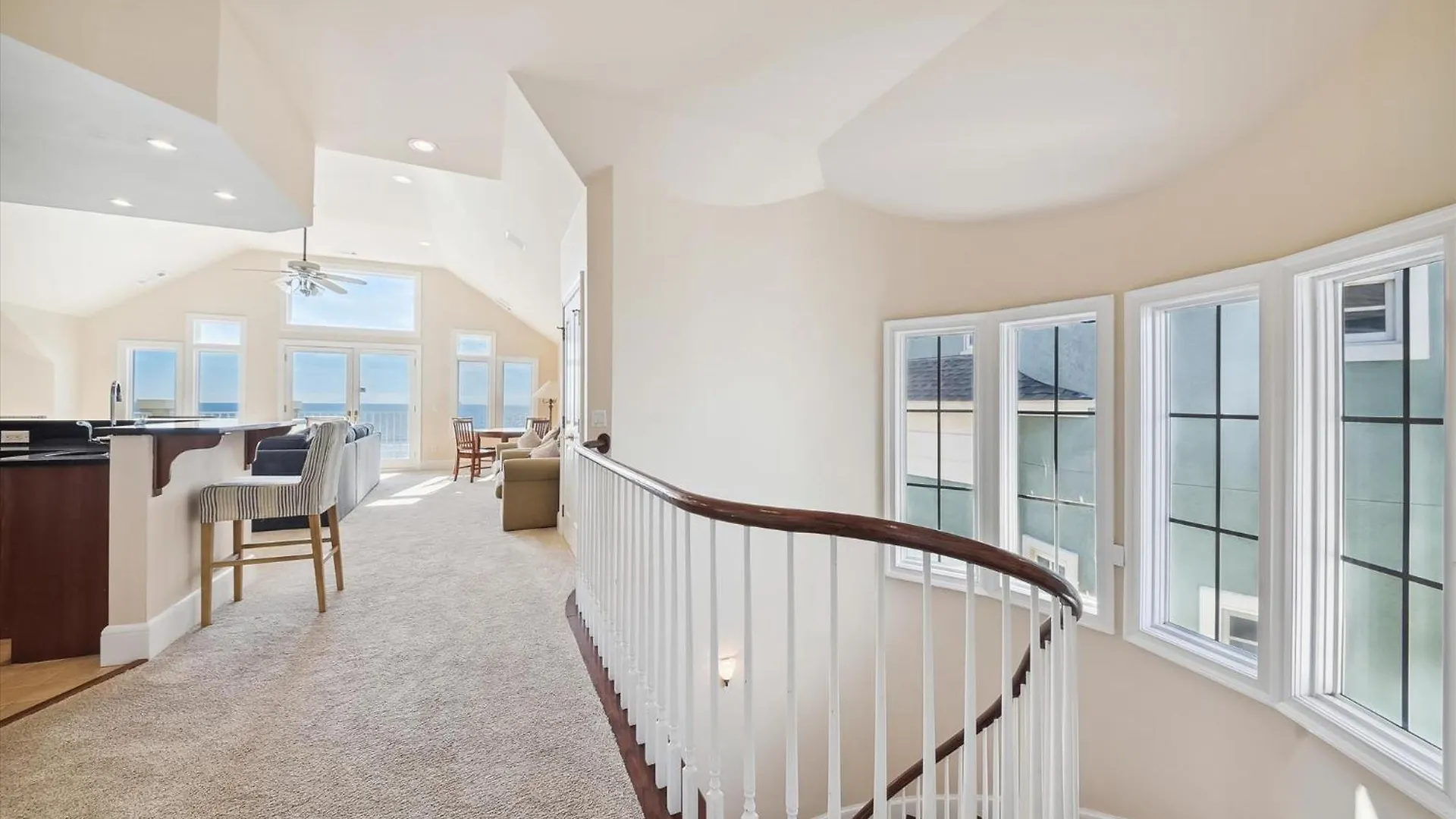 Holiday home 2 Collier Beach- Oceanfront, Dog Friendly , Private Pool, Free Activities *