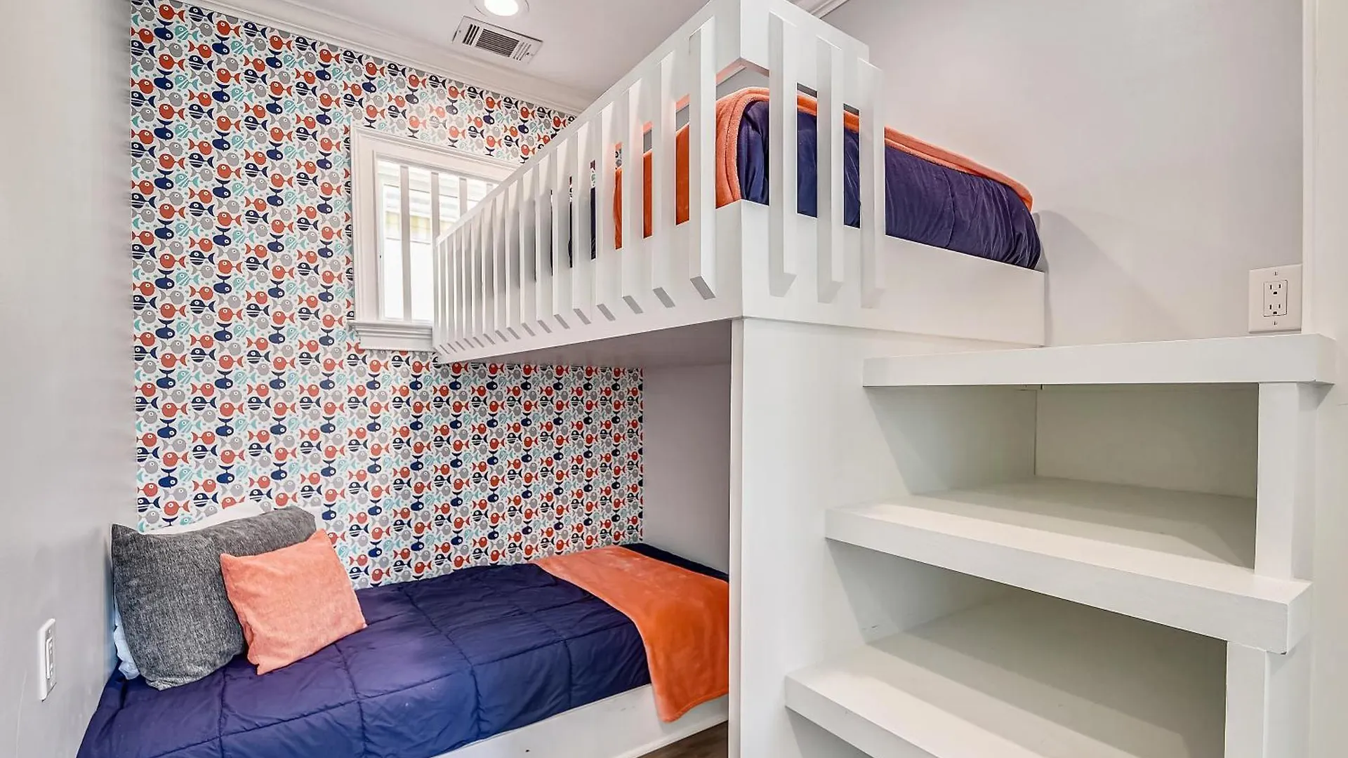 Holiday home 20 Horvaths Peninsula- Oceanfront, Pets Ok, Great Location, Free Activities Included *