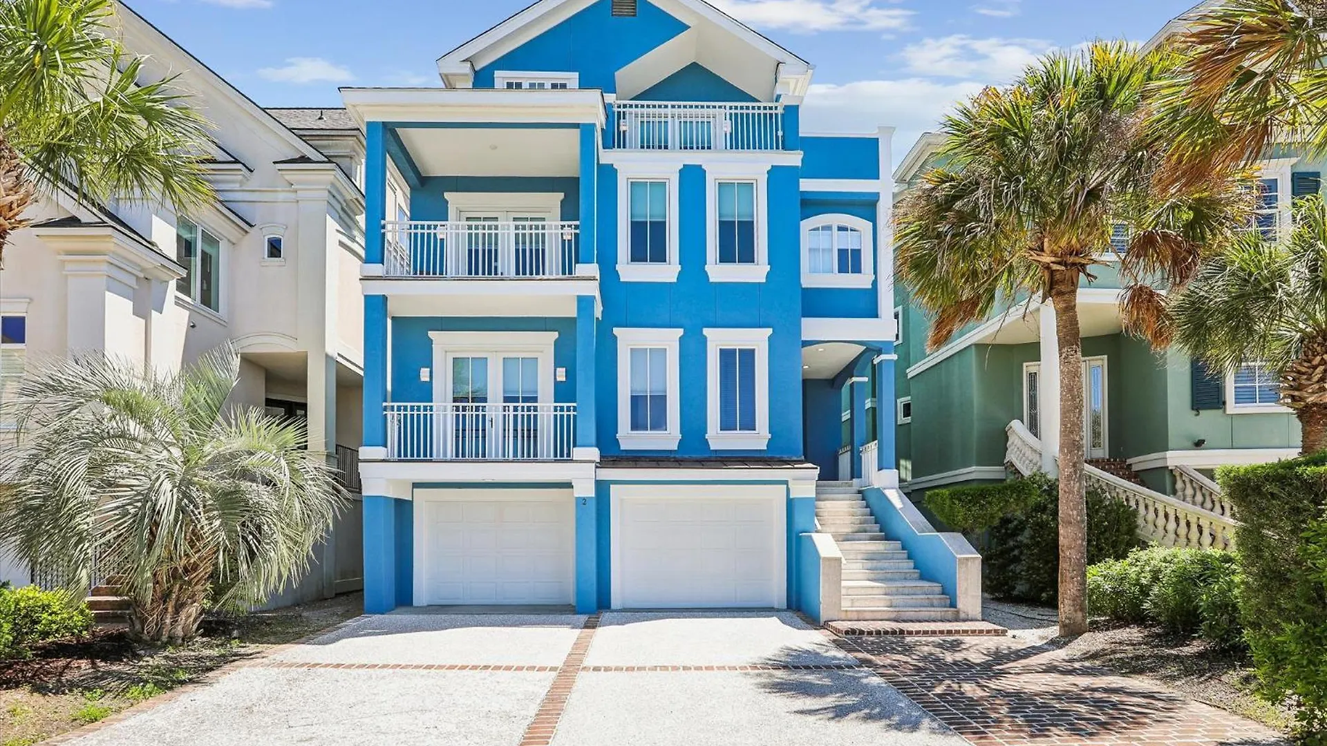 2 Collier Beach- Oceanfront, Dog Friendly , Private Pool, Free Activities Holiday home