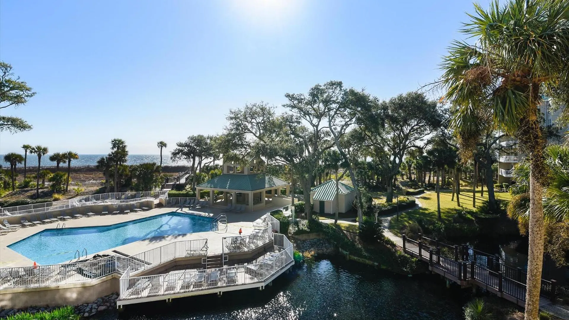 Holiday home 205 Barrington Arms- Oceanfront, Pool! Free Activities Included