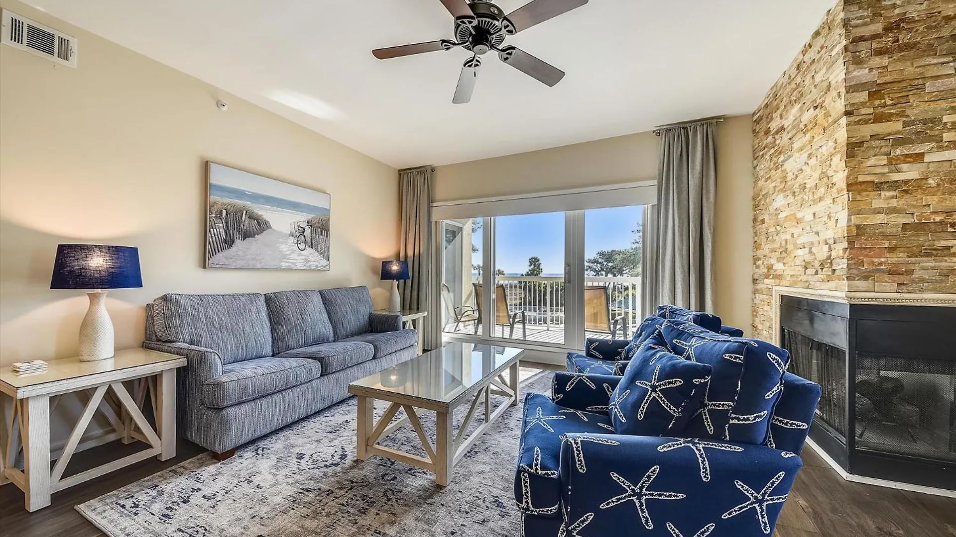 205 Barrington Arms- Oceanfront, Pool! Free Activities Included *
