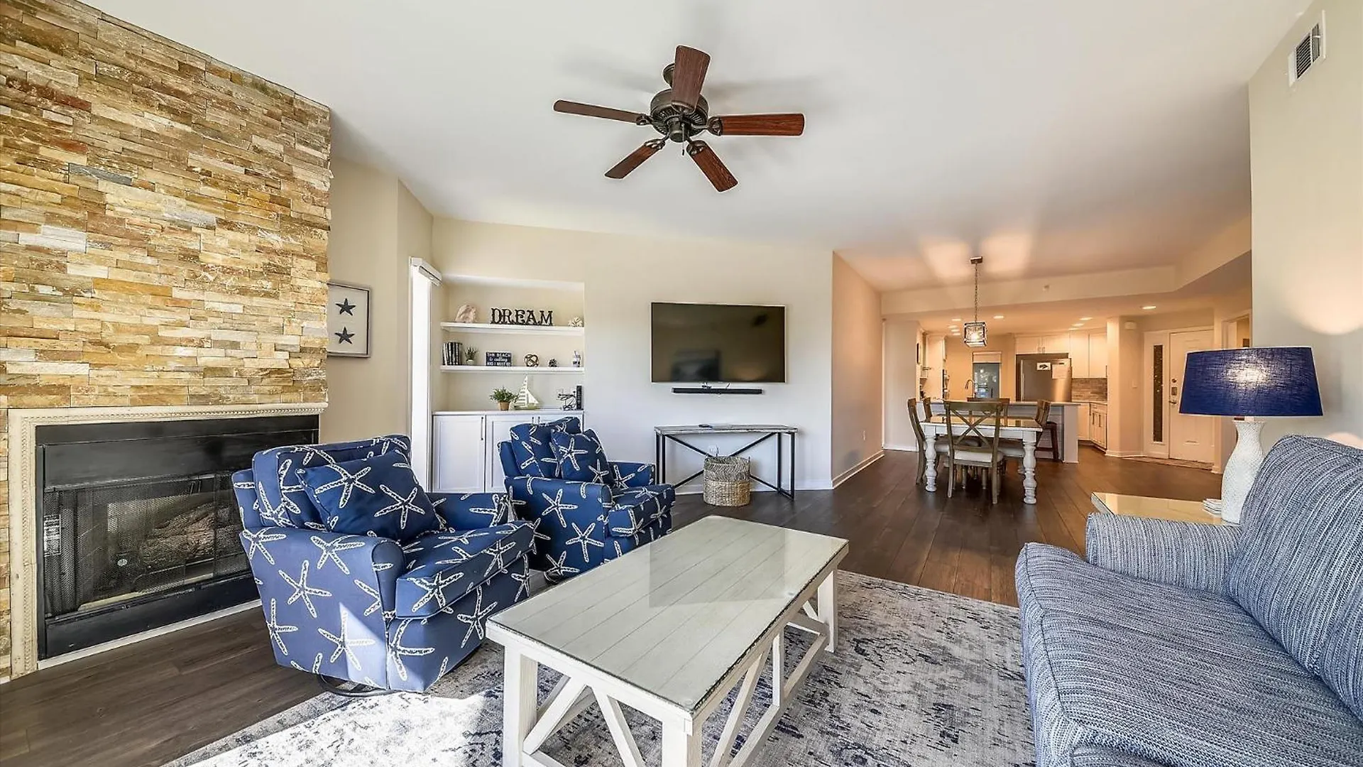 205 Barrington Arms- Oceanfront, Pool! Free Activities Included * Hilton Head Island