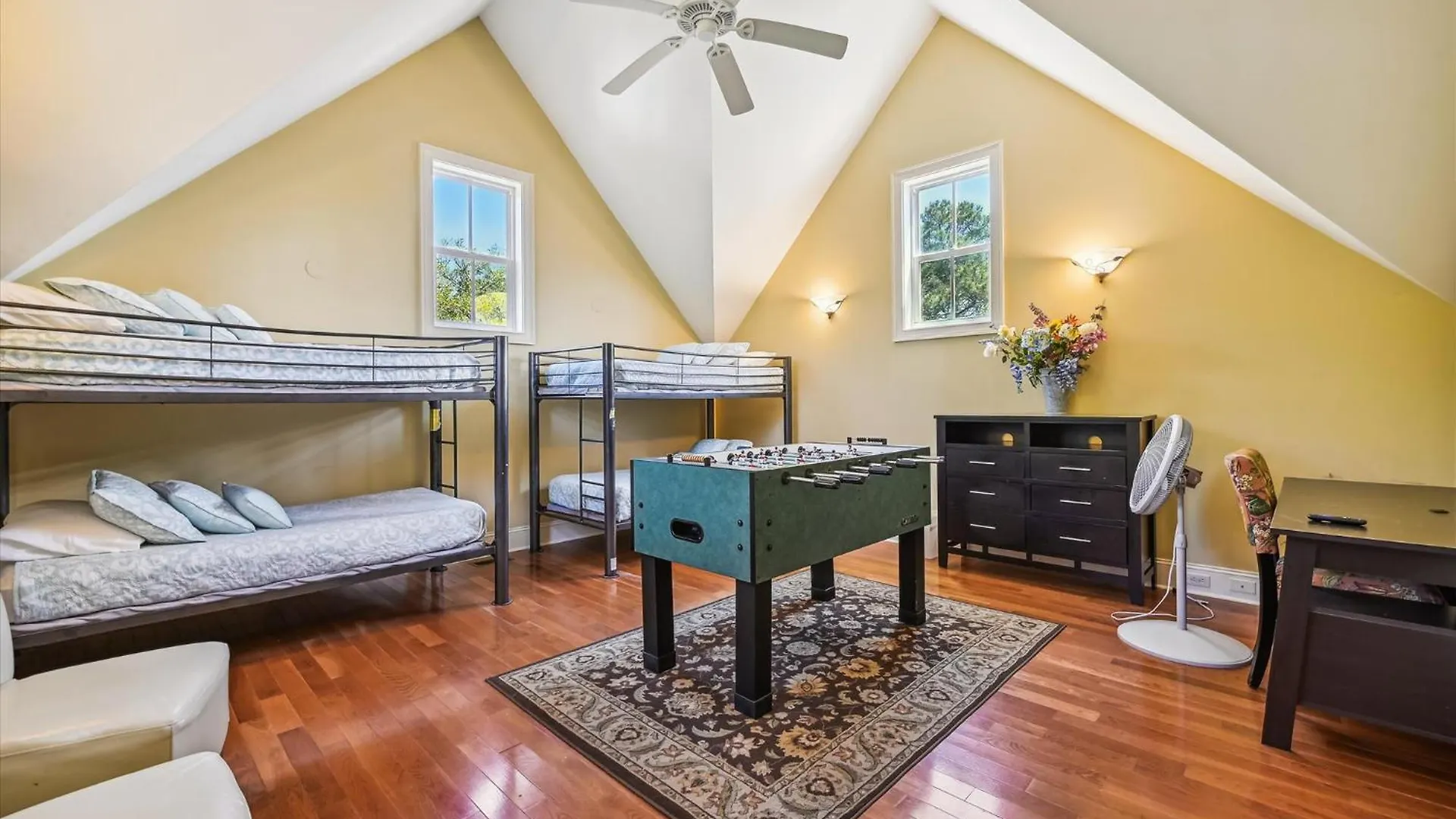 18 Dollar Road- Oceanfront, Large Private Pool, Hot Tub Free Activities Included * Hilton Head Island
