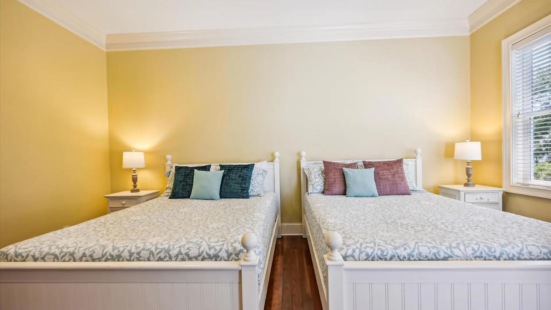 Holiday home 18 Dollar Road- Oceanfront, Large Private Pool, Hot Tub Free Activities Included