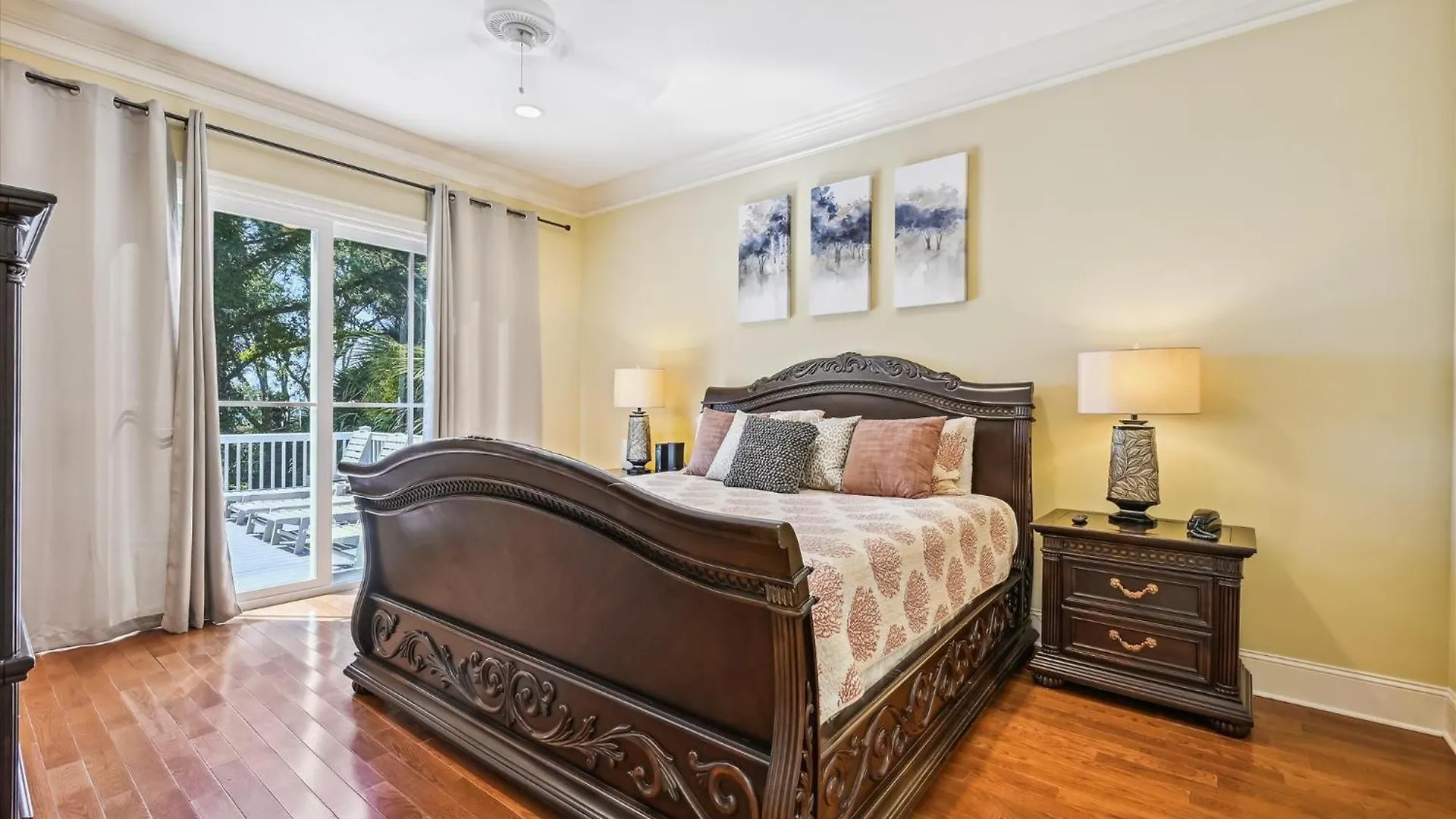 Holiday home 18 Dollar Road- Oceanfront, Large Private Pool, Hot Tub Free Activities Included