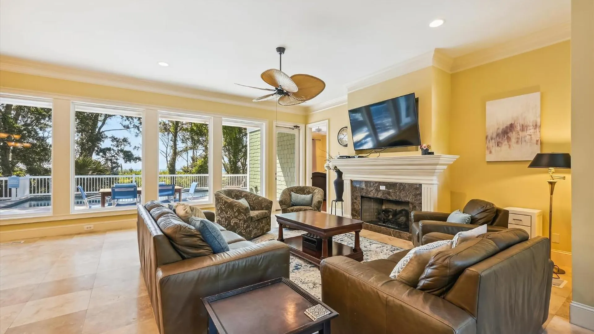 18 Dollar Road- Oceanfront, Large Private Pool, Hot Tub Free Activities Included Holiday home *