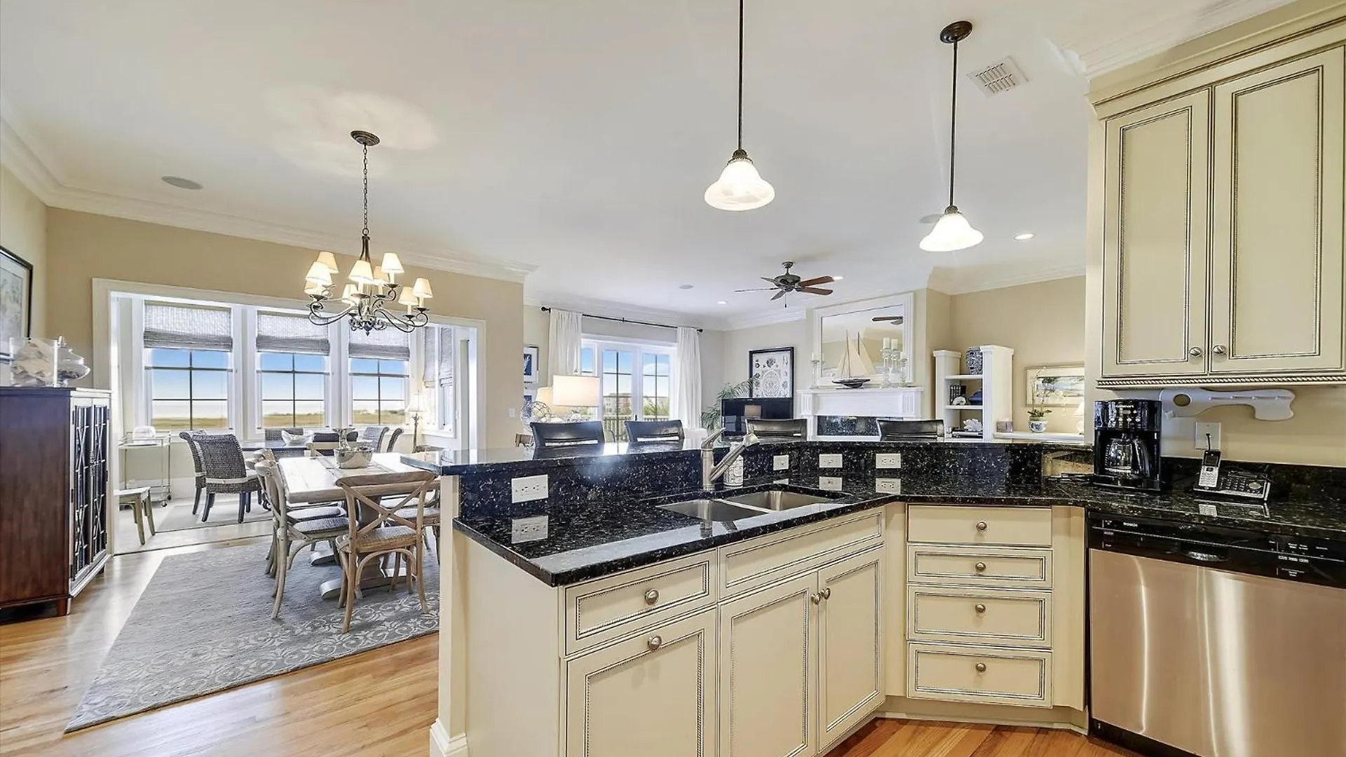 Holiday home 16 Singleton Shores Manor- Amazing Ocean & Marsh Views, Private Pool, Free Activities Included Hilton Head Island