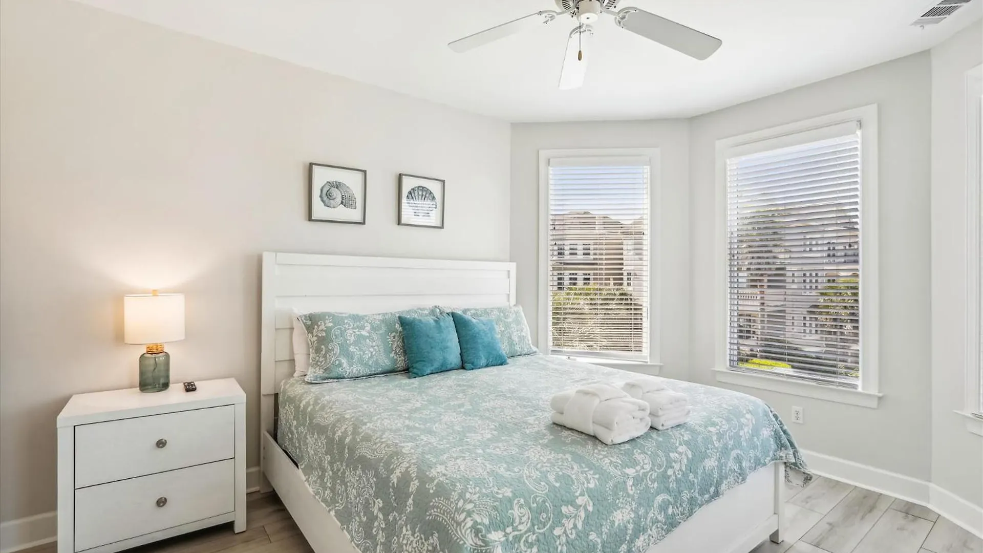 12 Collier Road- Oceanfront, Pool, Great For Large Groups, Free Activities Included