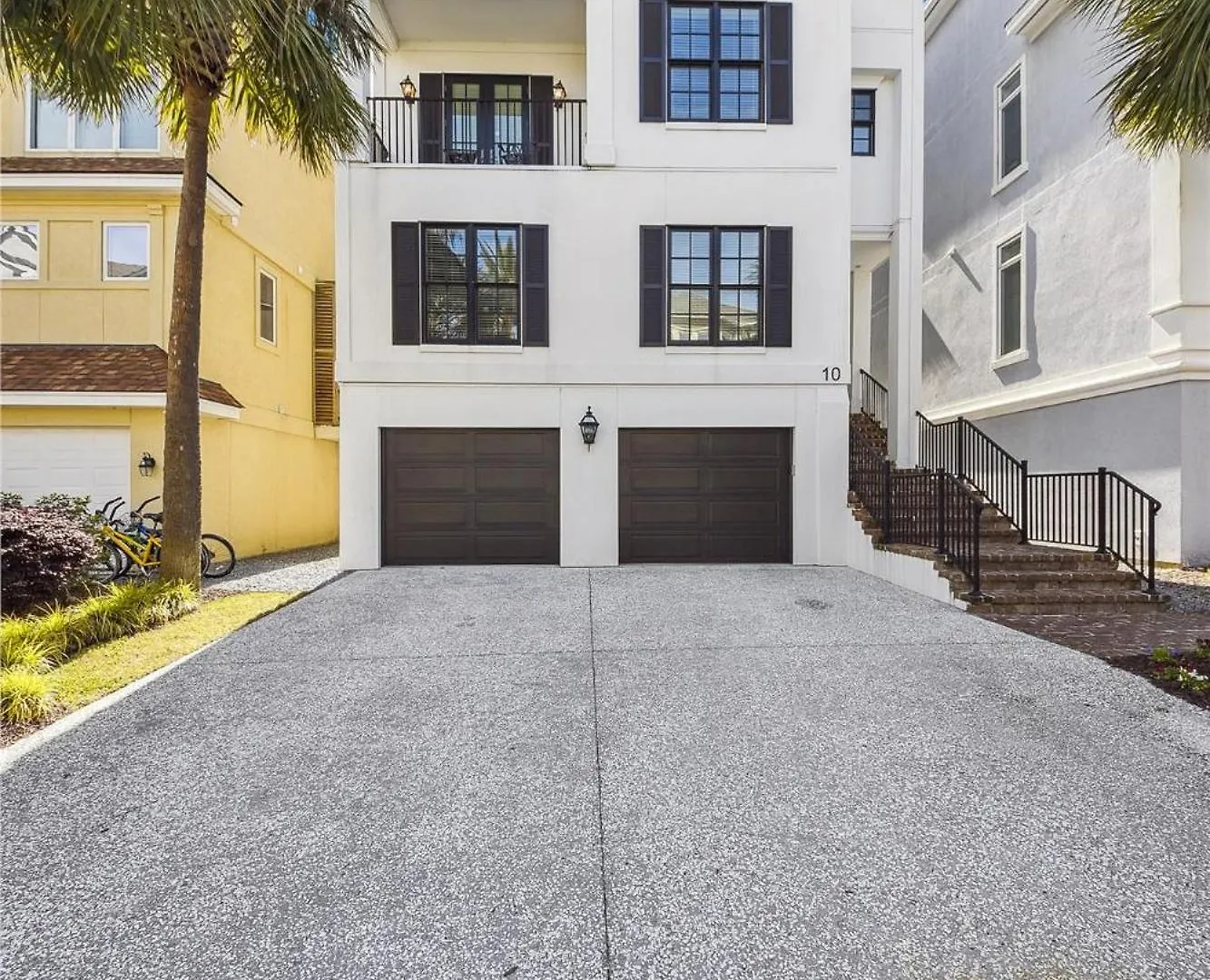 10 Collier Beach- Oceanfront, Private Access, Heatable Pool, Free Activities Included *