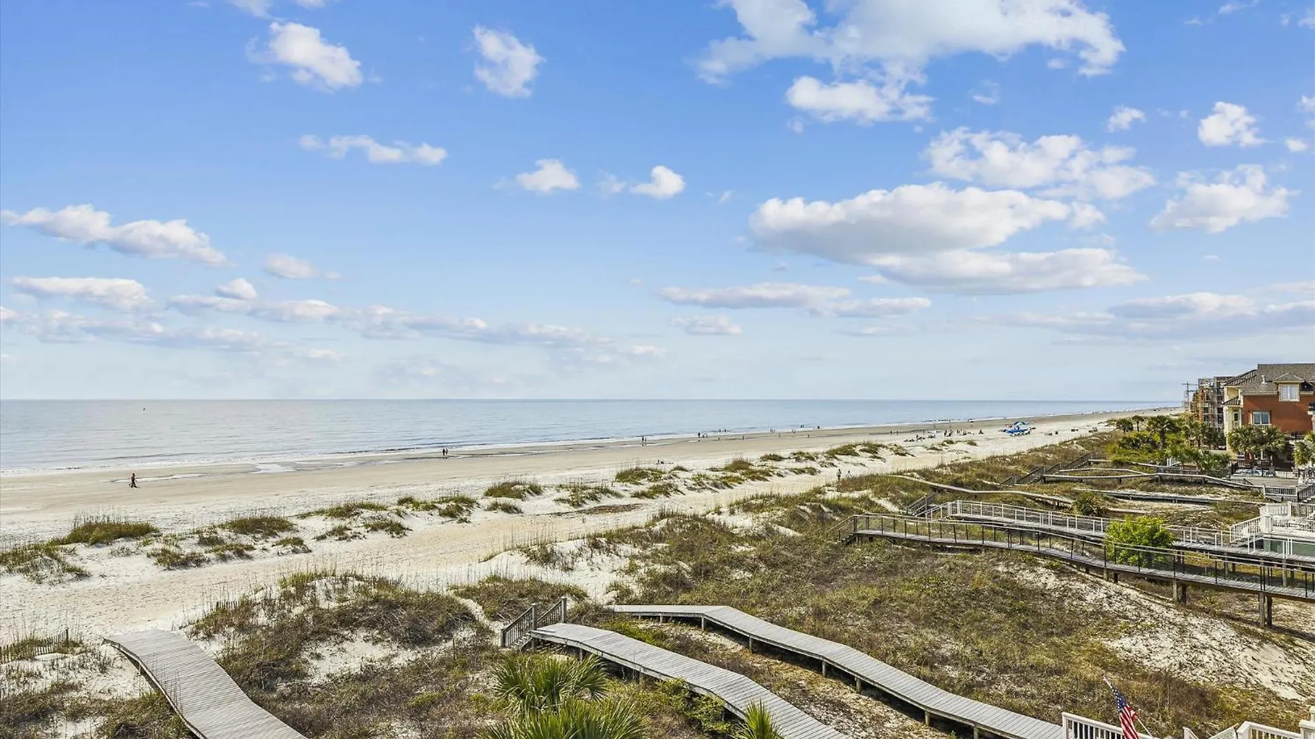 10 Collier Beach- Oceanfront, Private Access, Heatable Pool, Free Activities Included