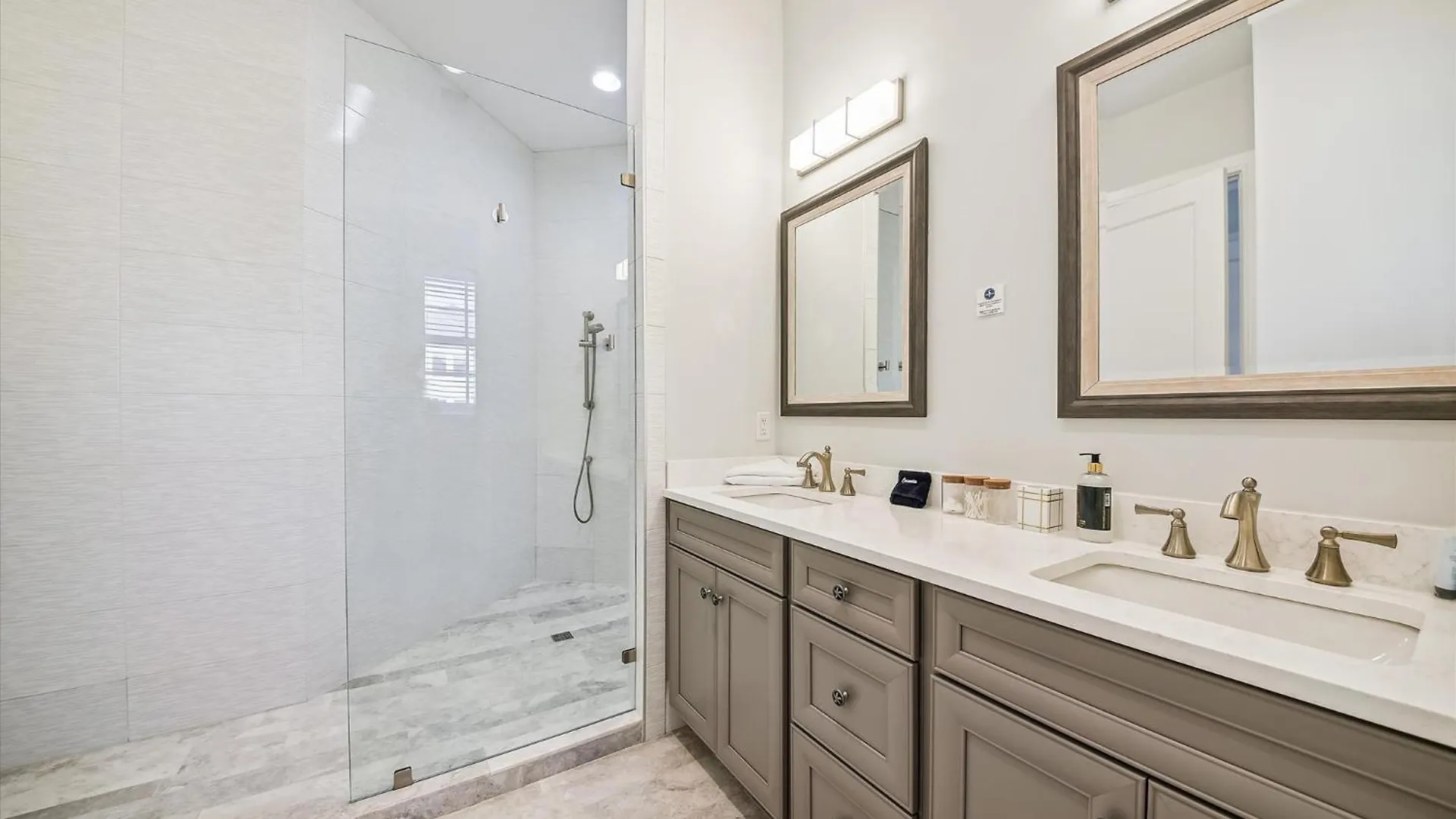 בית נופש 10 Collier Beach- Oceanfront, Private Access, Heatable Pool, Free Activities Included הילטון הד איילנד