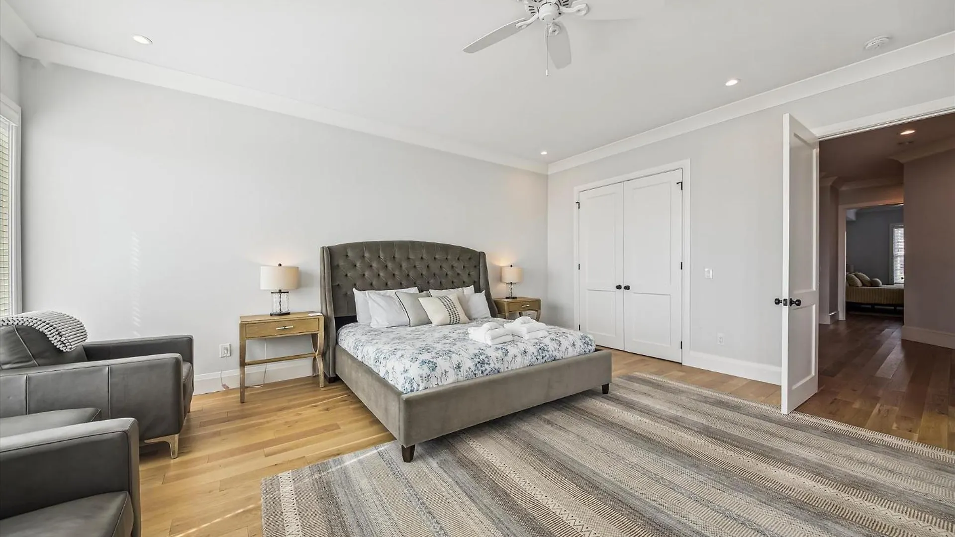 10 Collier Beach- Oceanfront, Private Access, Heatable Pool, Free Activities Included הילטון הד איילנד