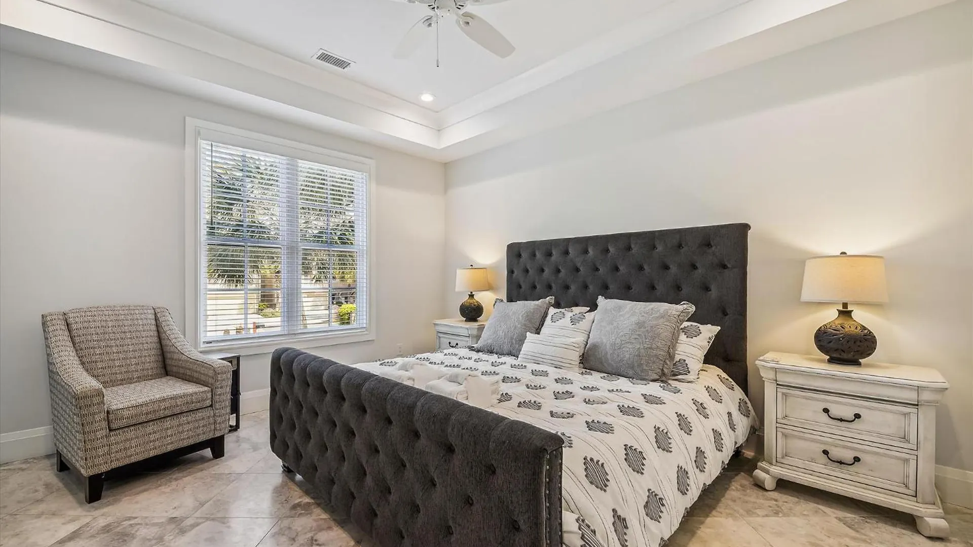 10 Collier Beach- Oceanfront, Private Access, Heatable Pool, Free Activities Included * הילטון הד איילנד