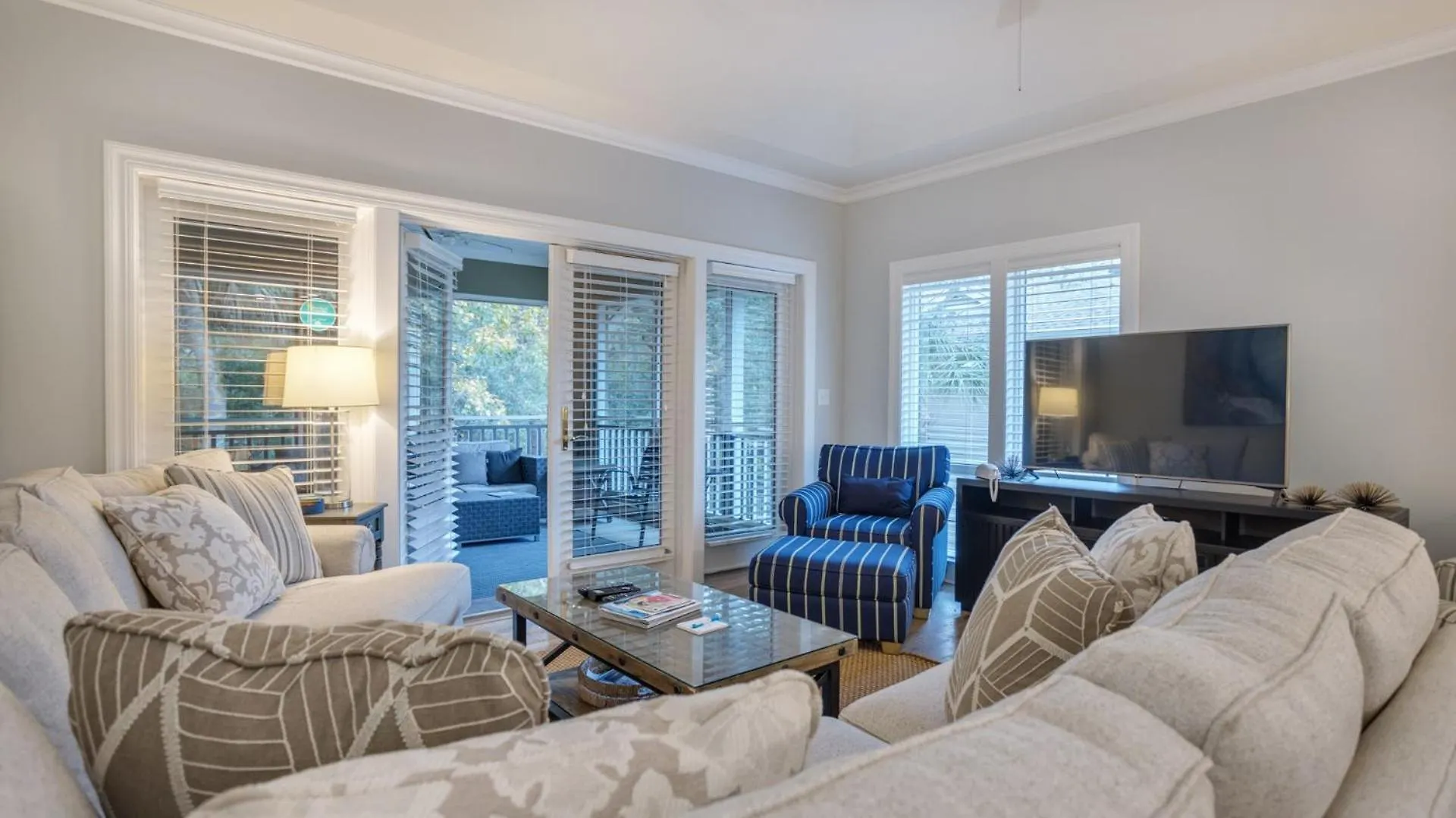 Coastal, Luxury, Walk To Villa