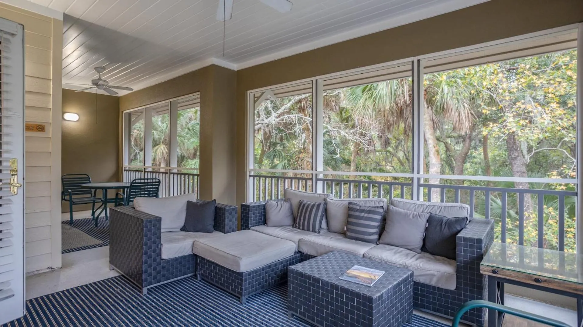Coastal, Luxury, Walk To Villa *