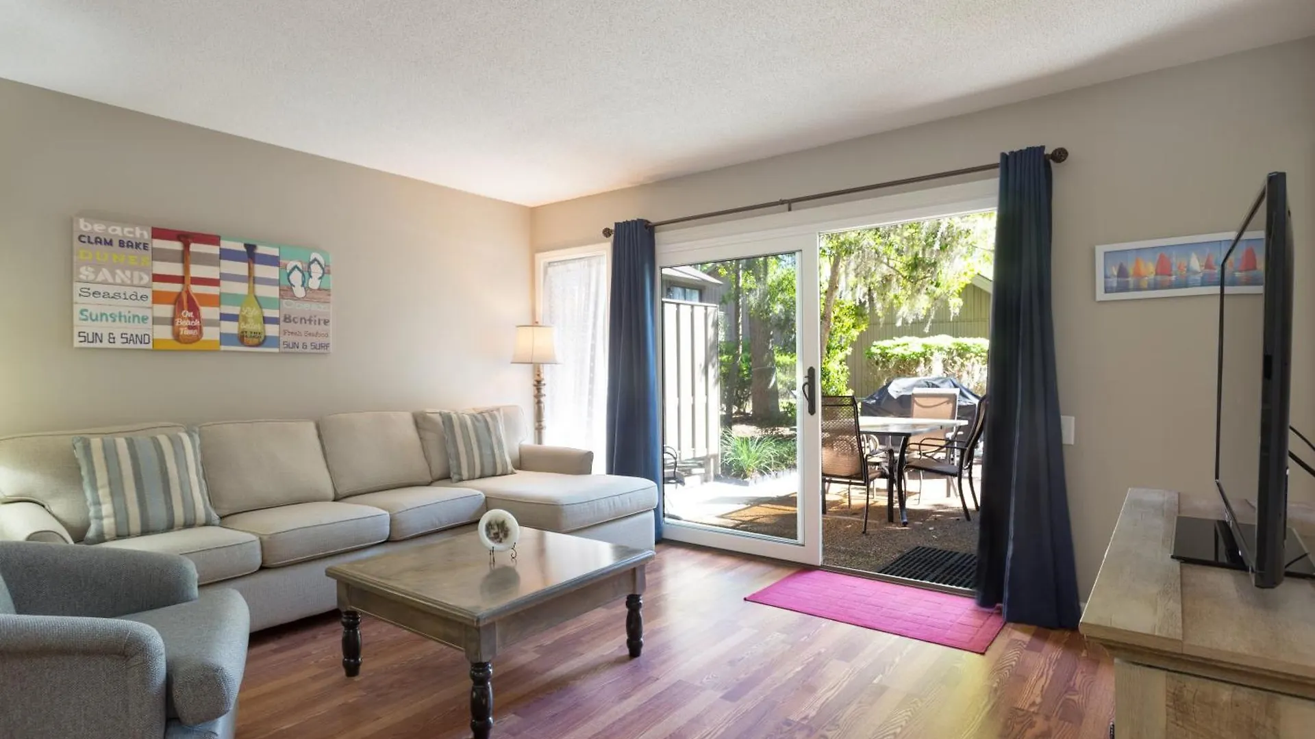 Private Balcony, Family Getaway, Bikes Villa *